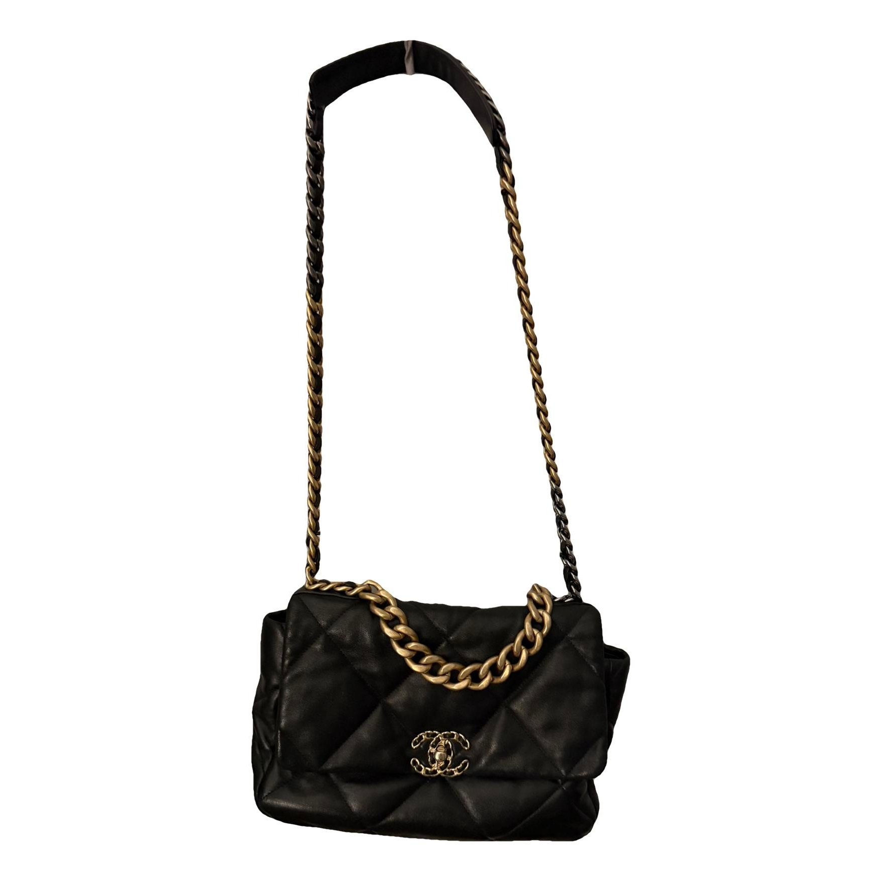 Chanel 19 leather handbag