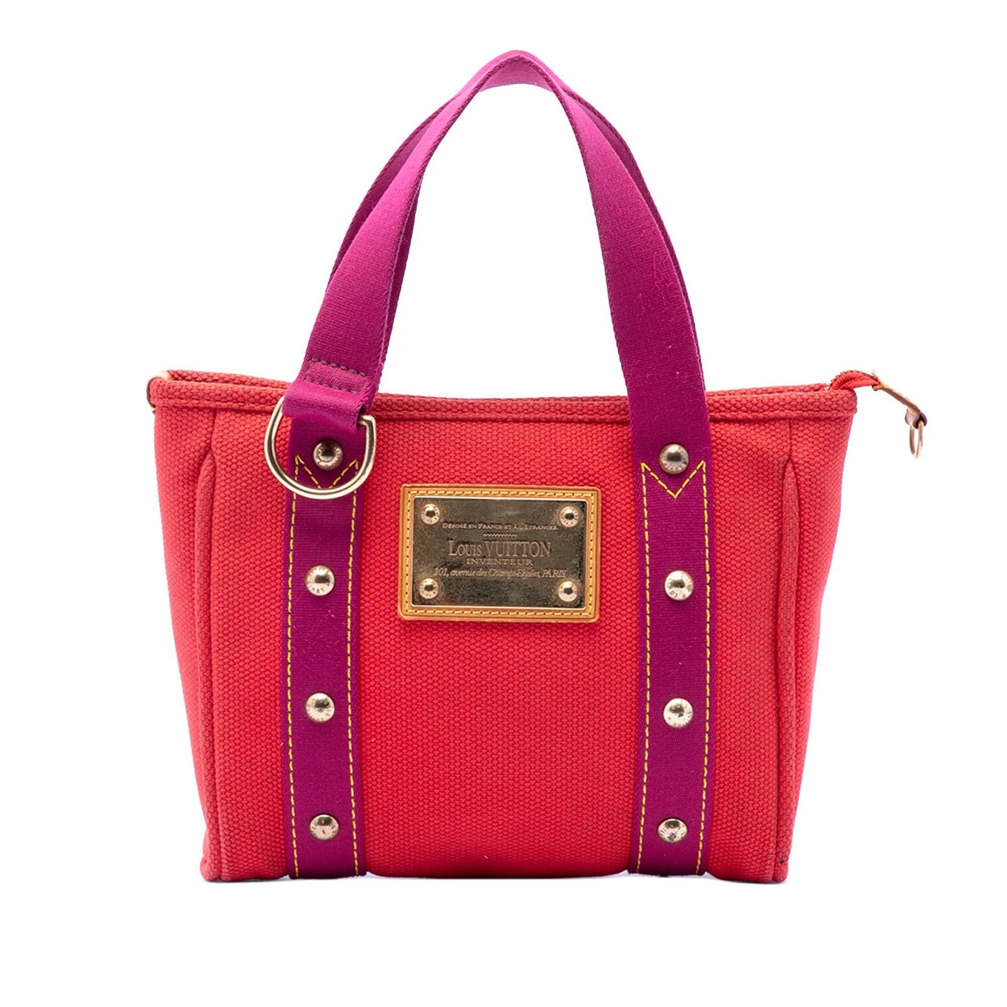 Antigua cloth handbag