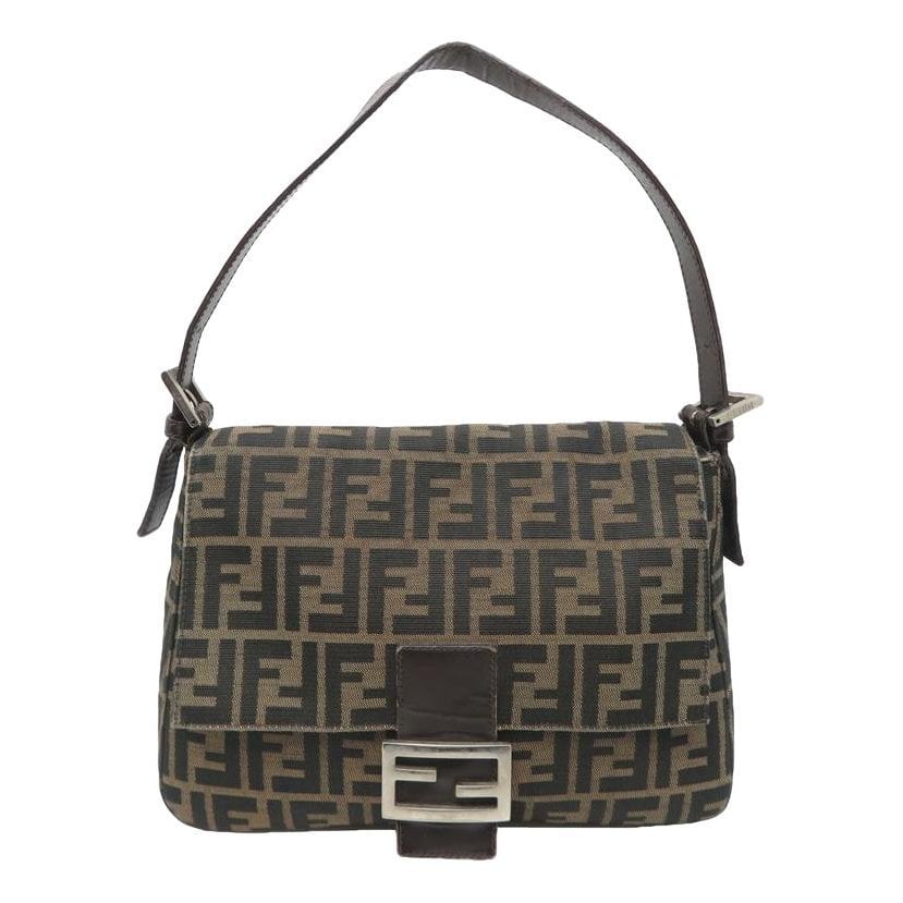 Pocket leather handbag
