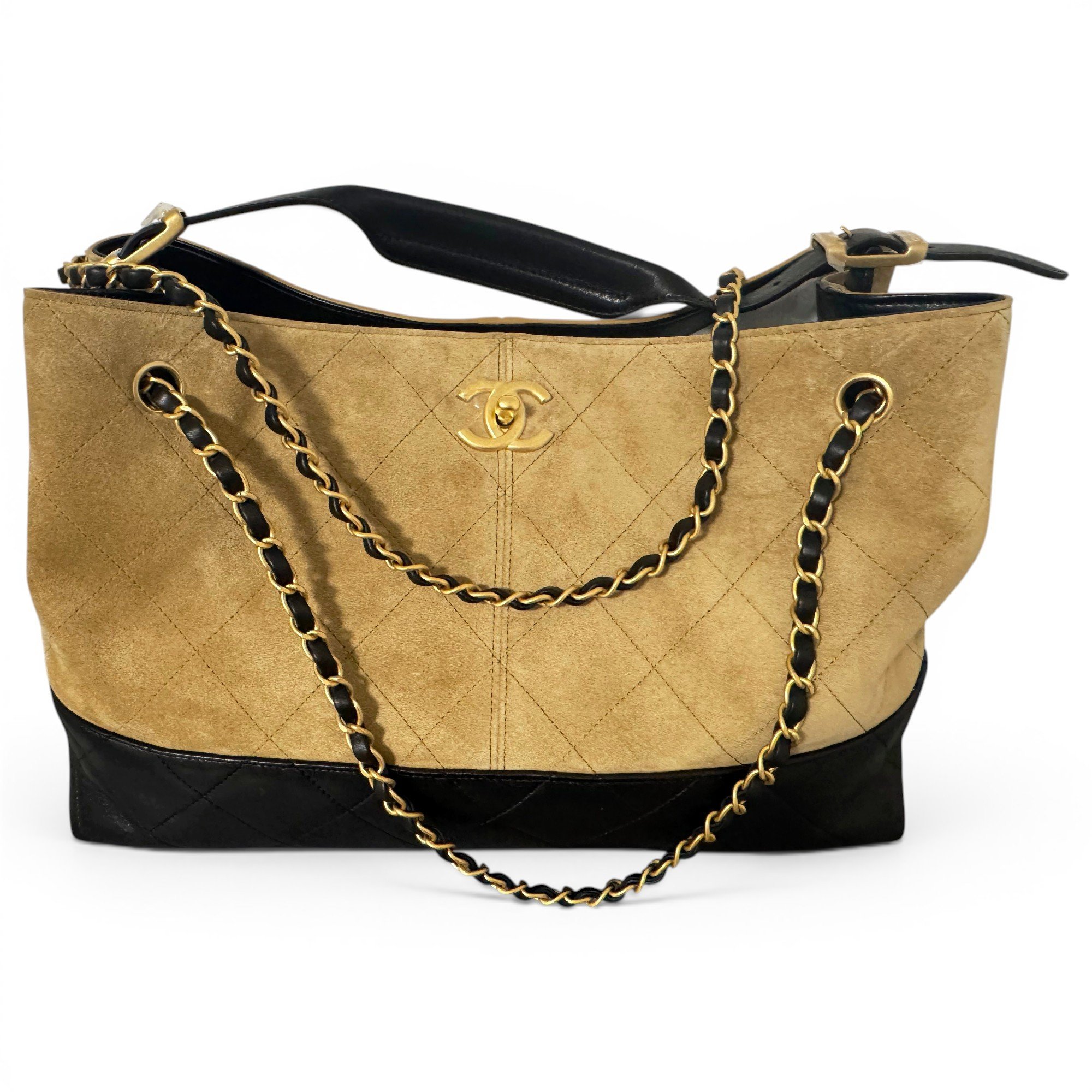 Chanel 25 handbag