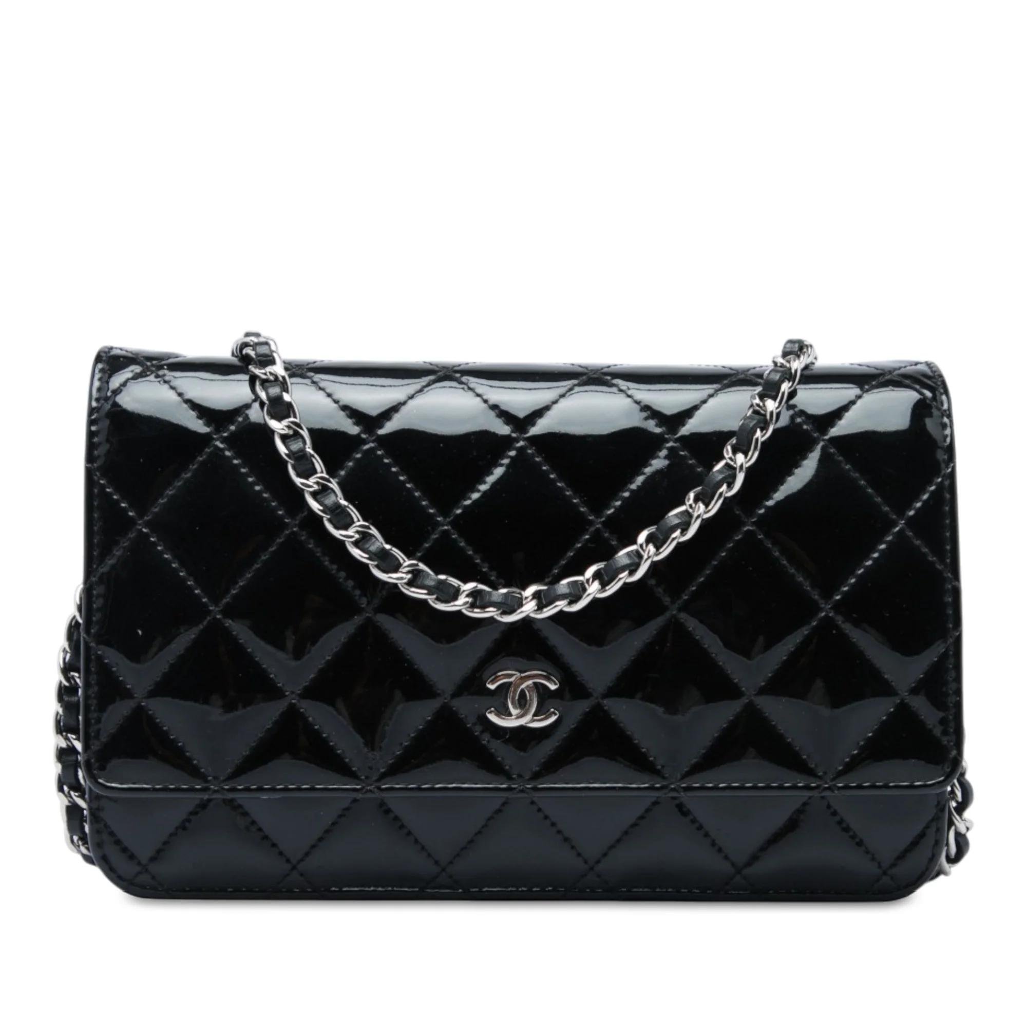Wallet On Chain Timeless/Classique patent leather handbag