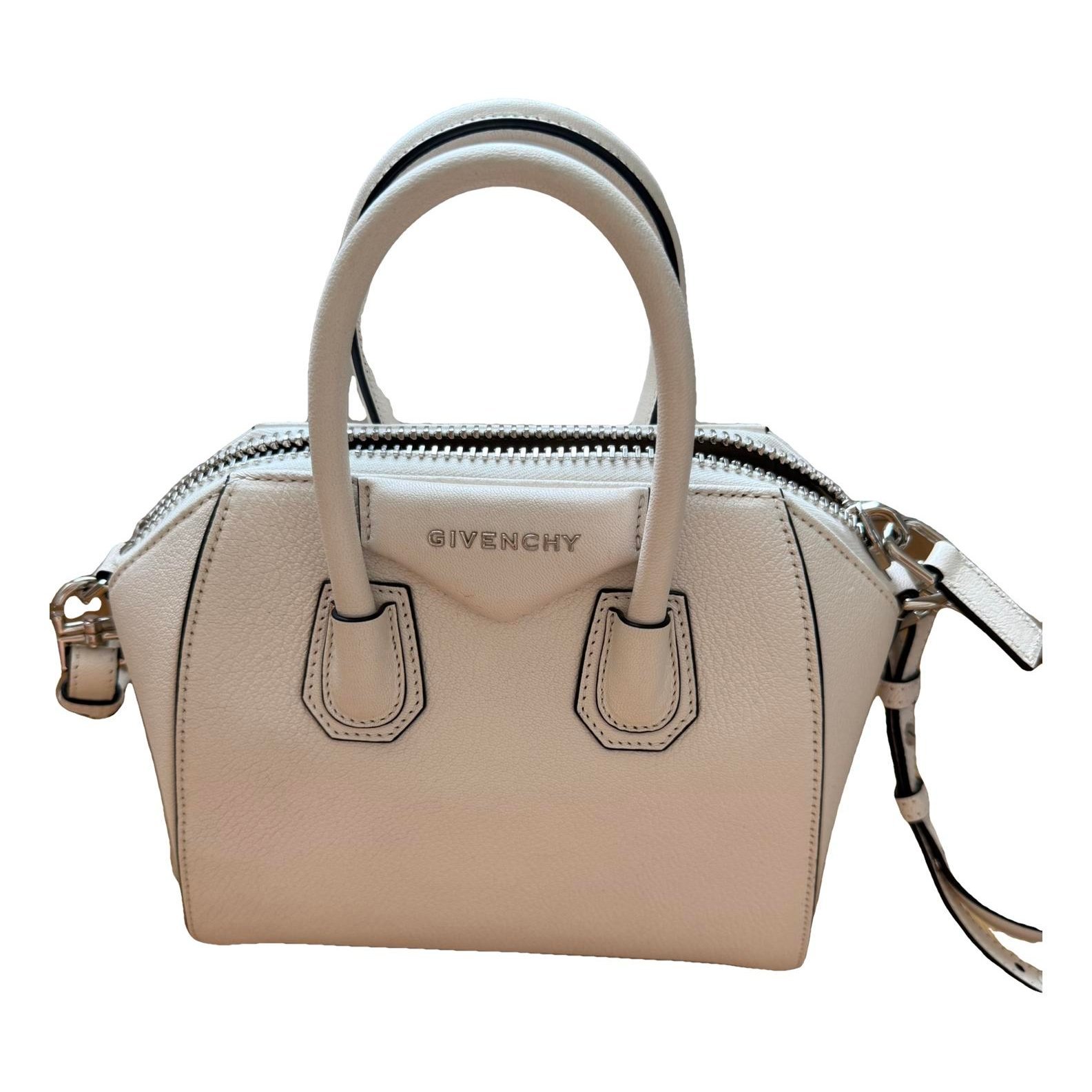 Antigona leather handbag