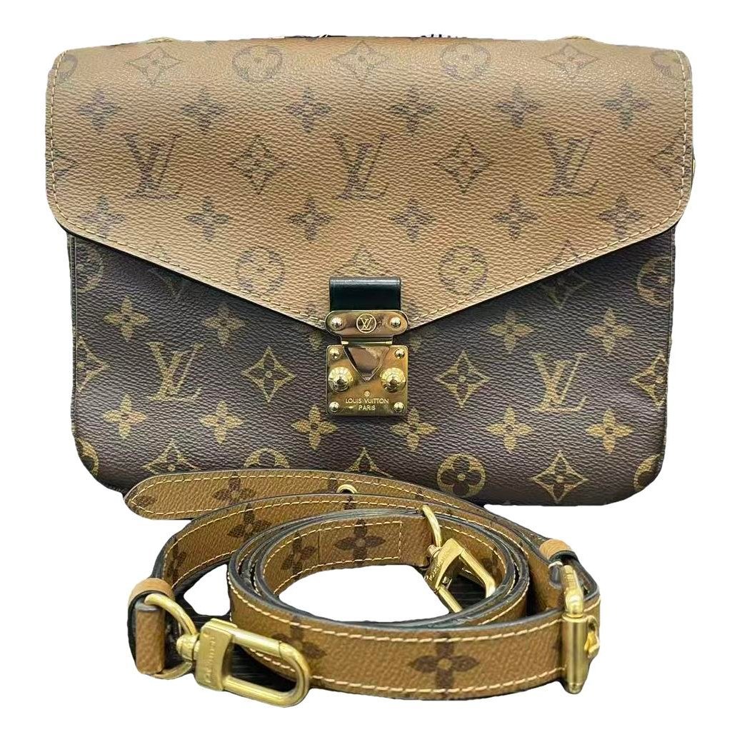 Metis leather handbag