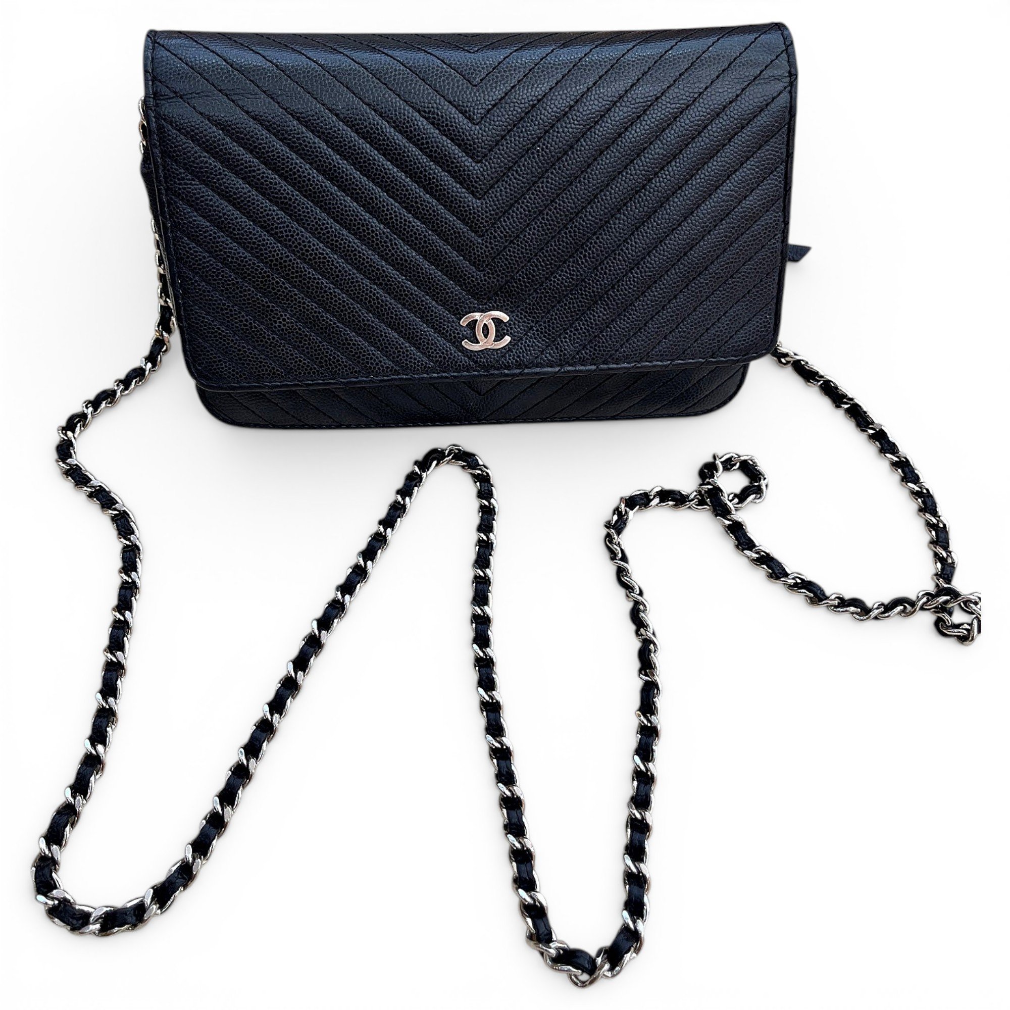 Wallet On Chain Timeless/Classique leather crossbody bag
