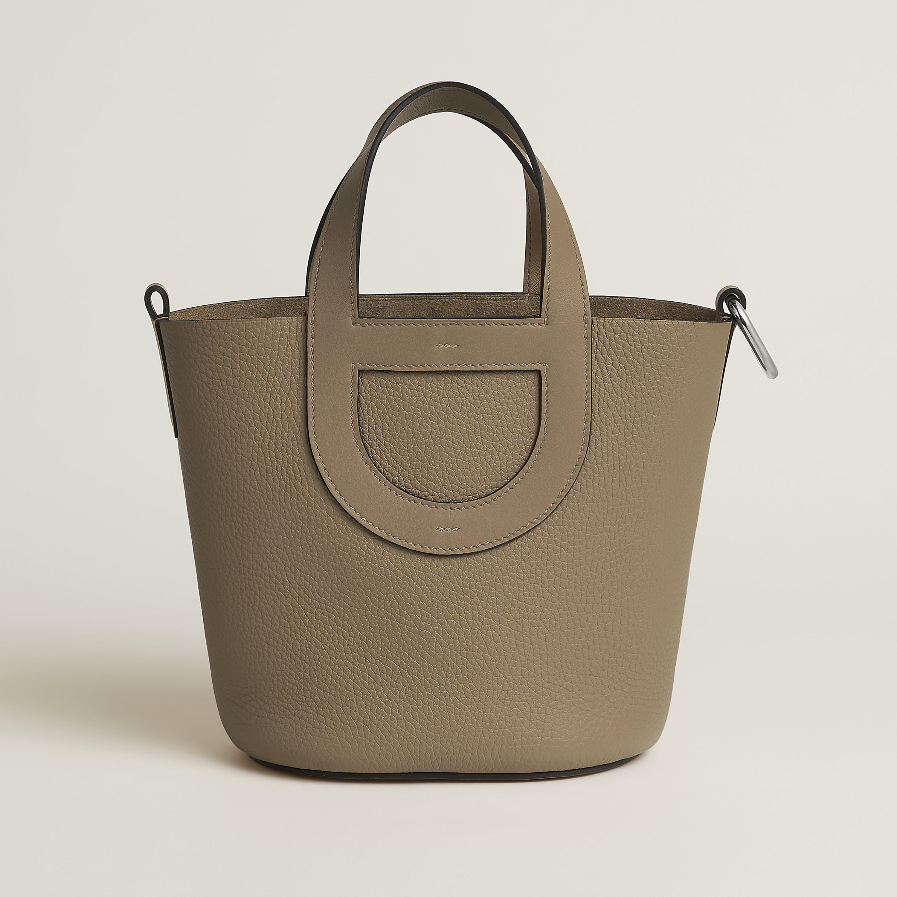 Hermès In-the-Loop 18 bag