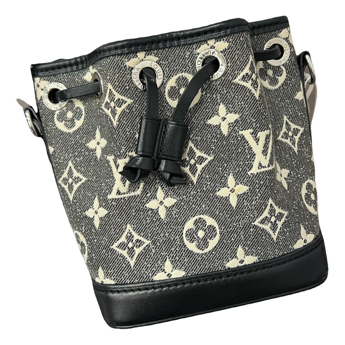 Nano Noé handbag