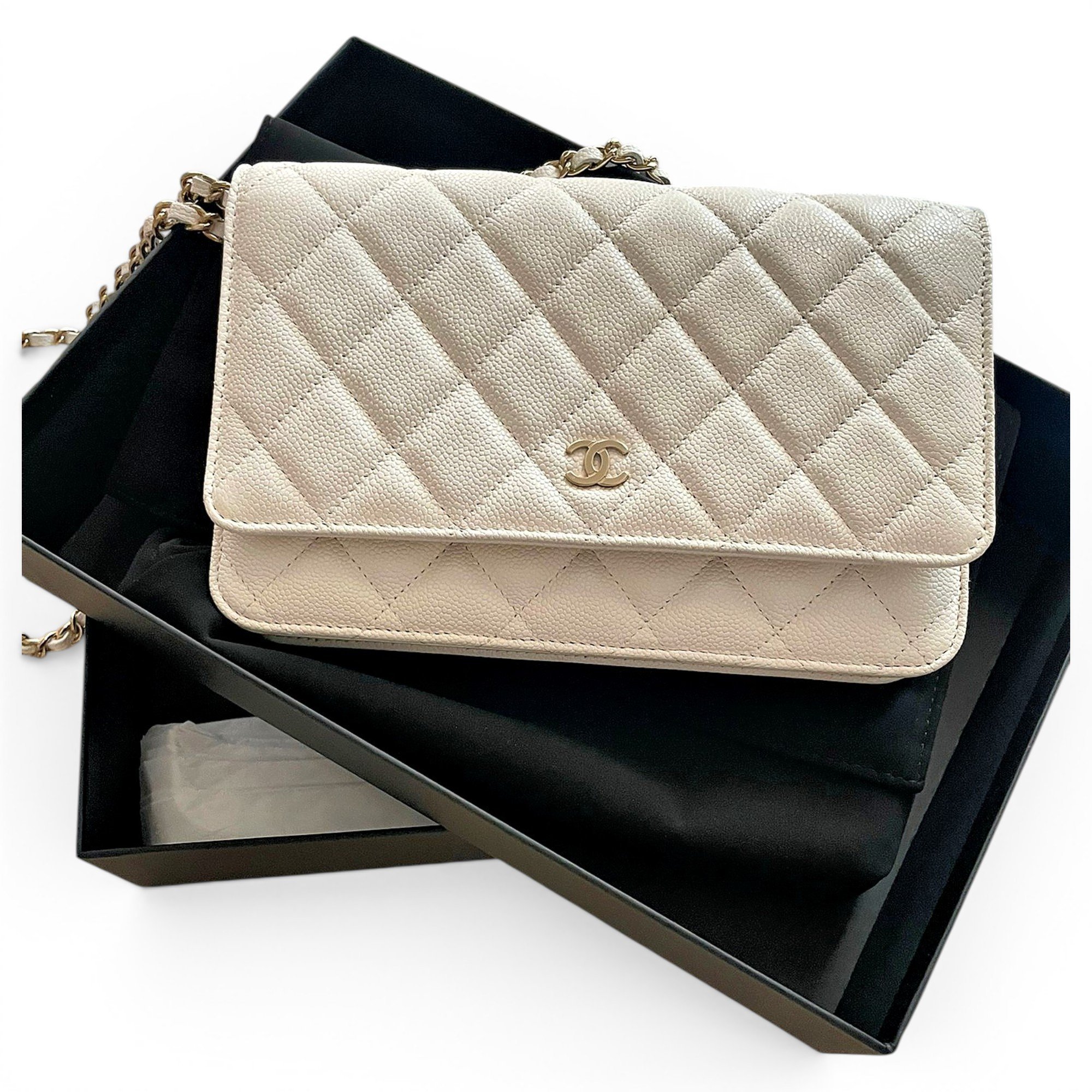 Wallet On Chain Timeless/Classique leather crossbody bag