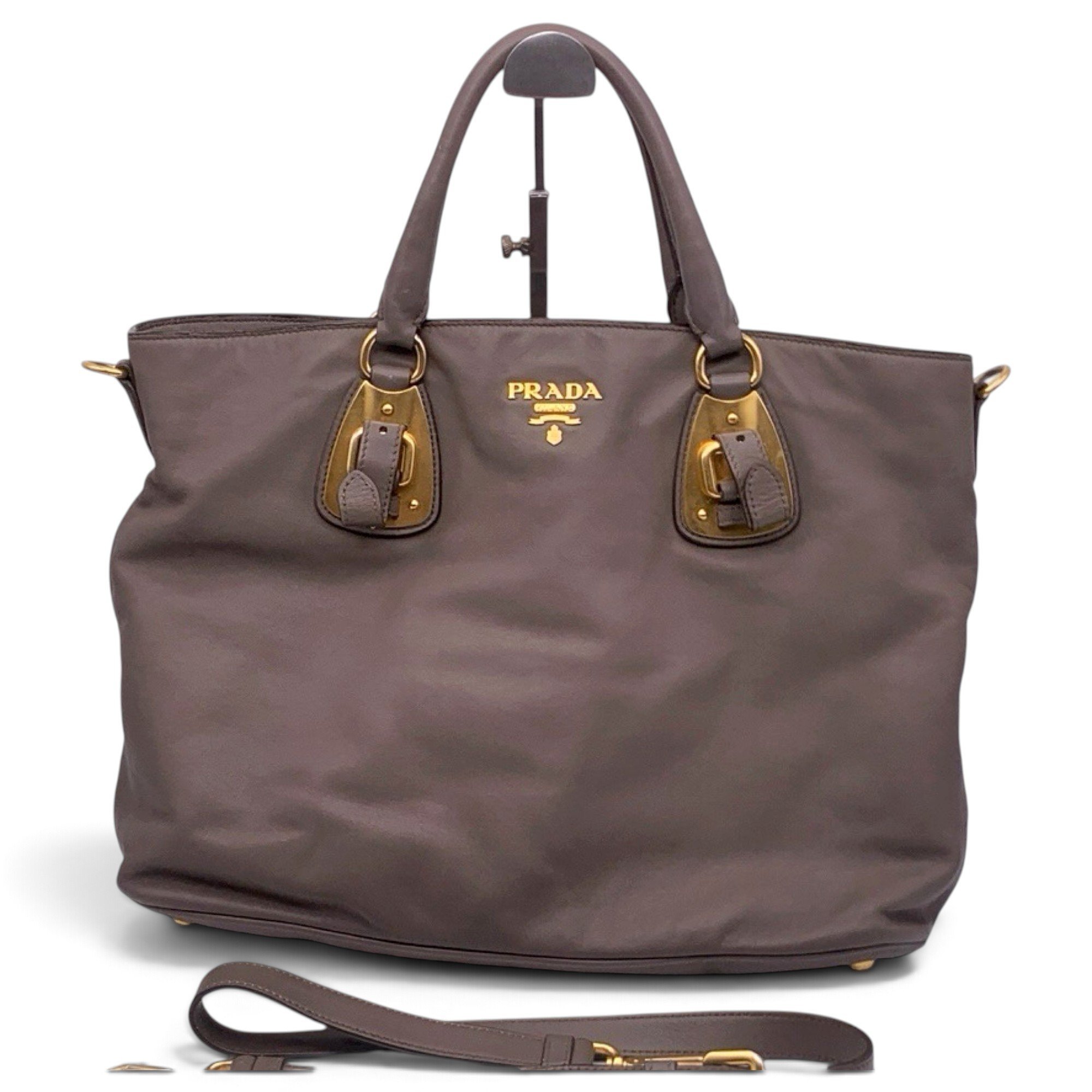 Leather tote