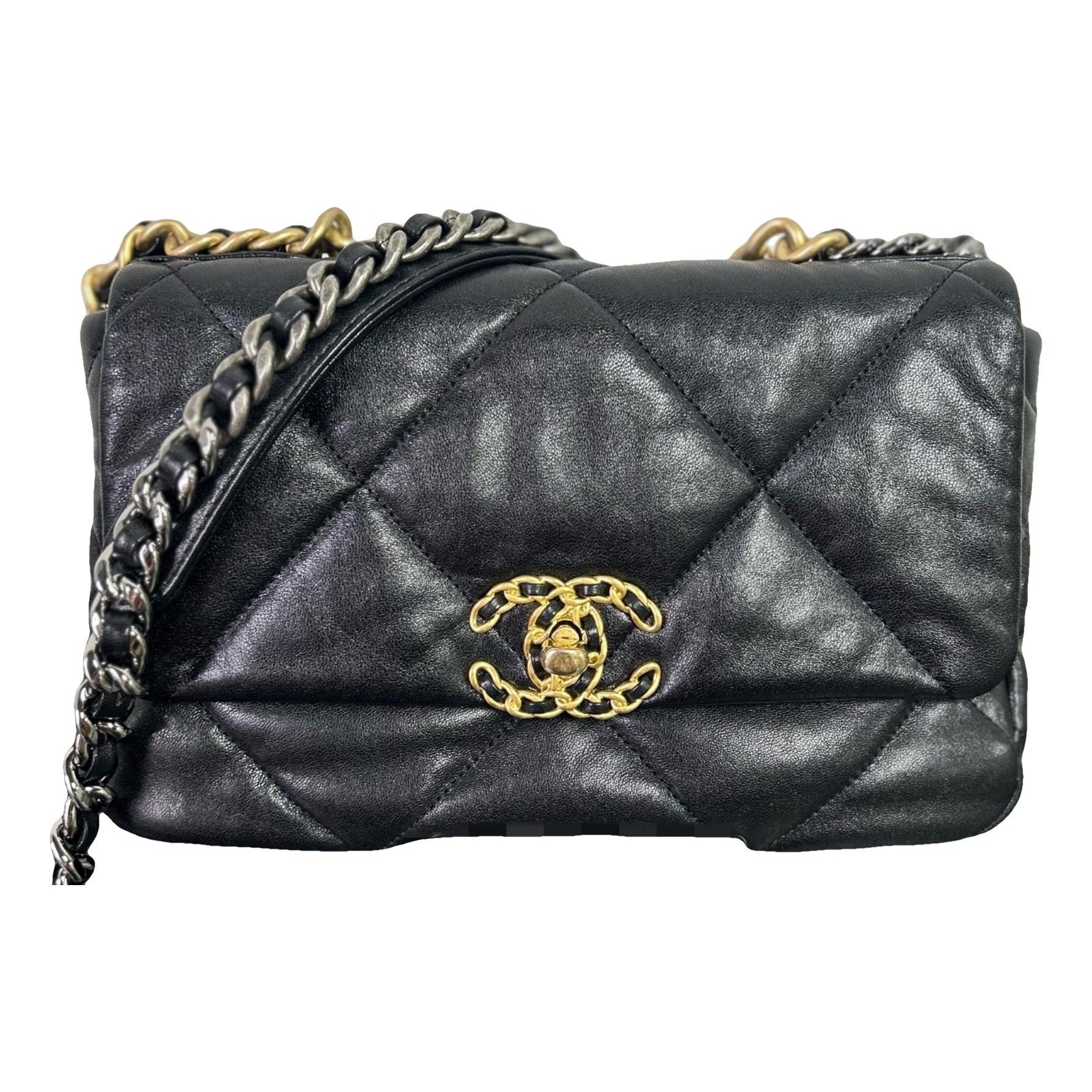 Chanel 19 leather handbag
