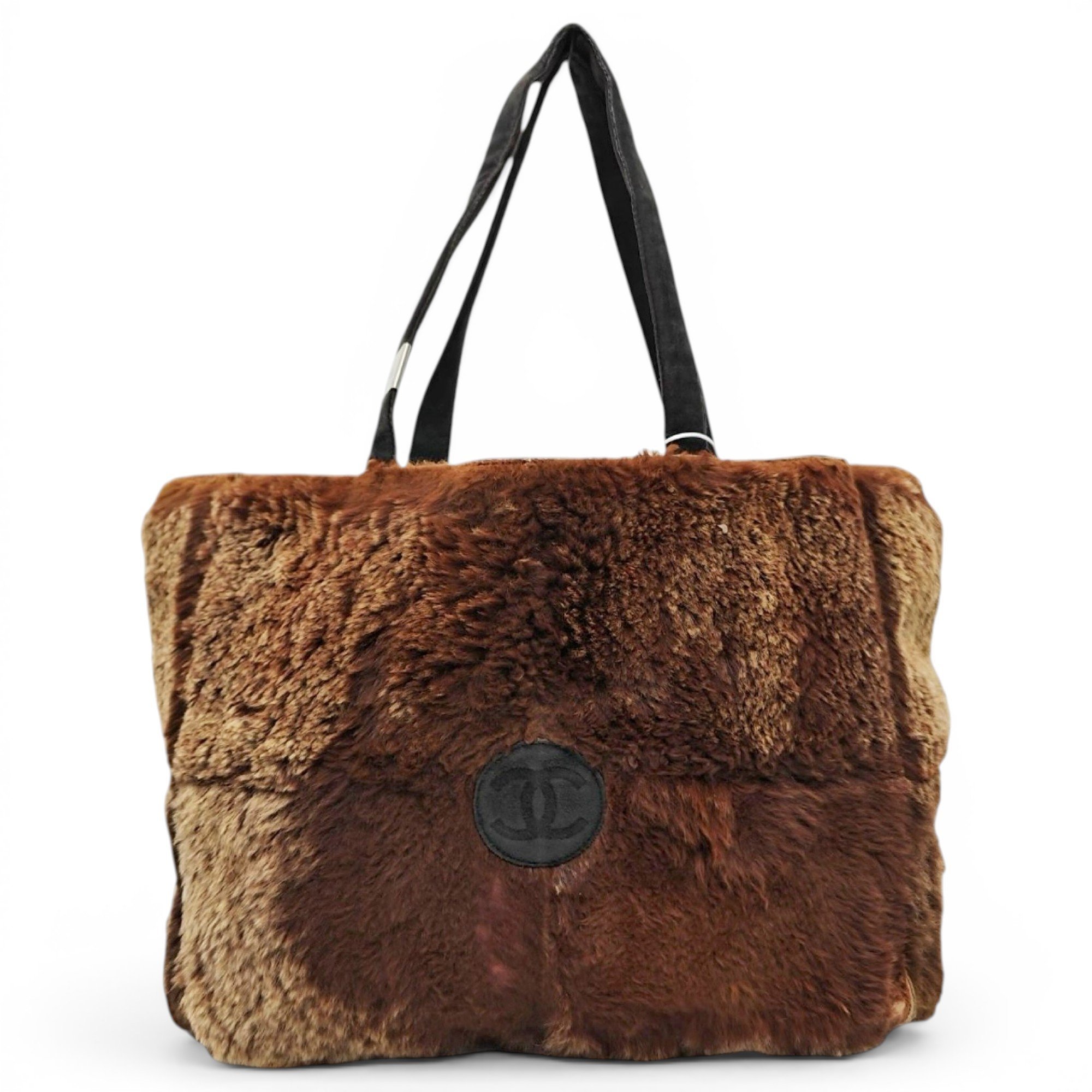 Cocoon faux fur tote