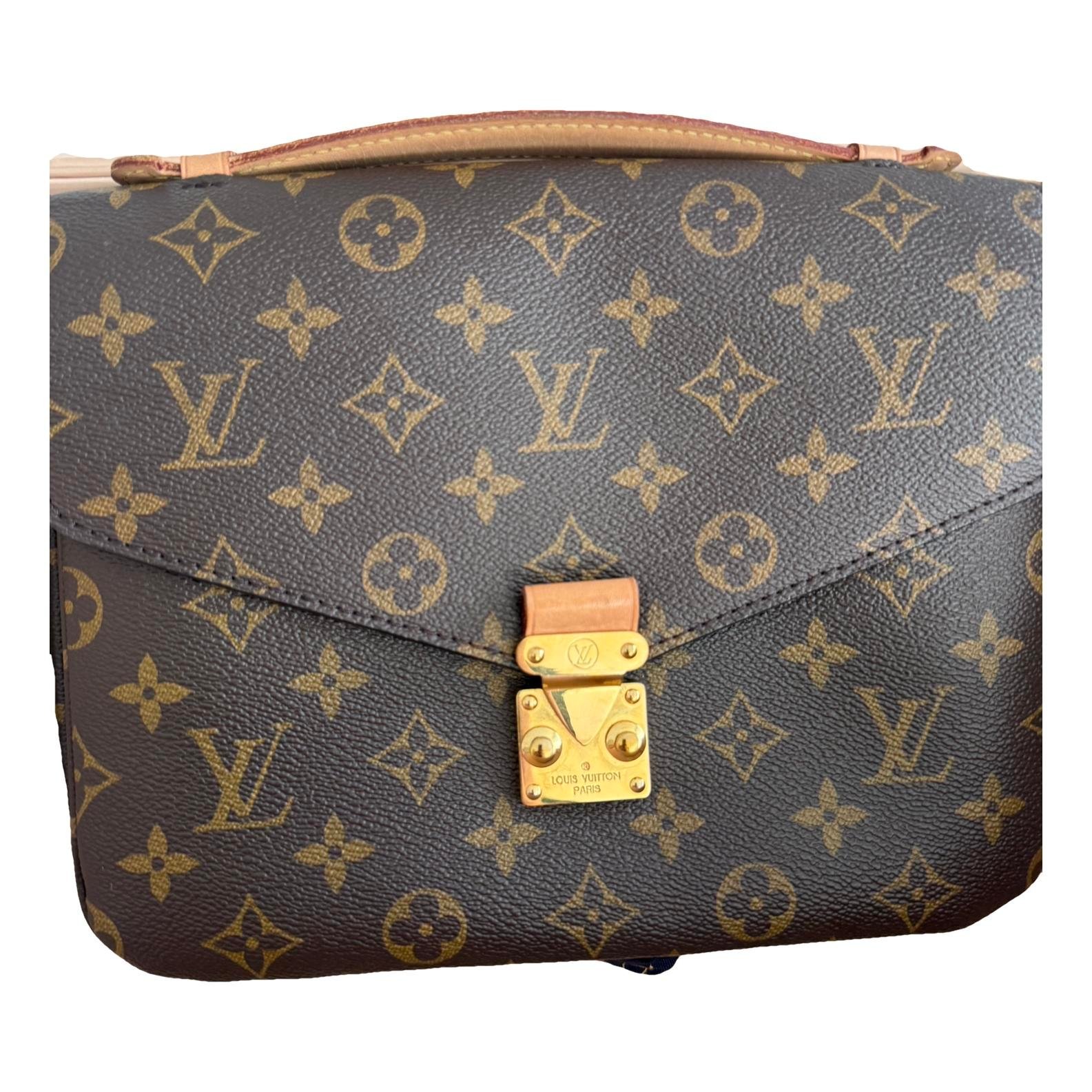 Metis leather crossbody bag