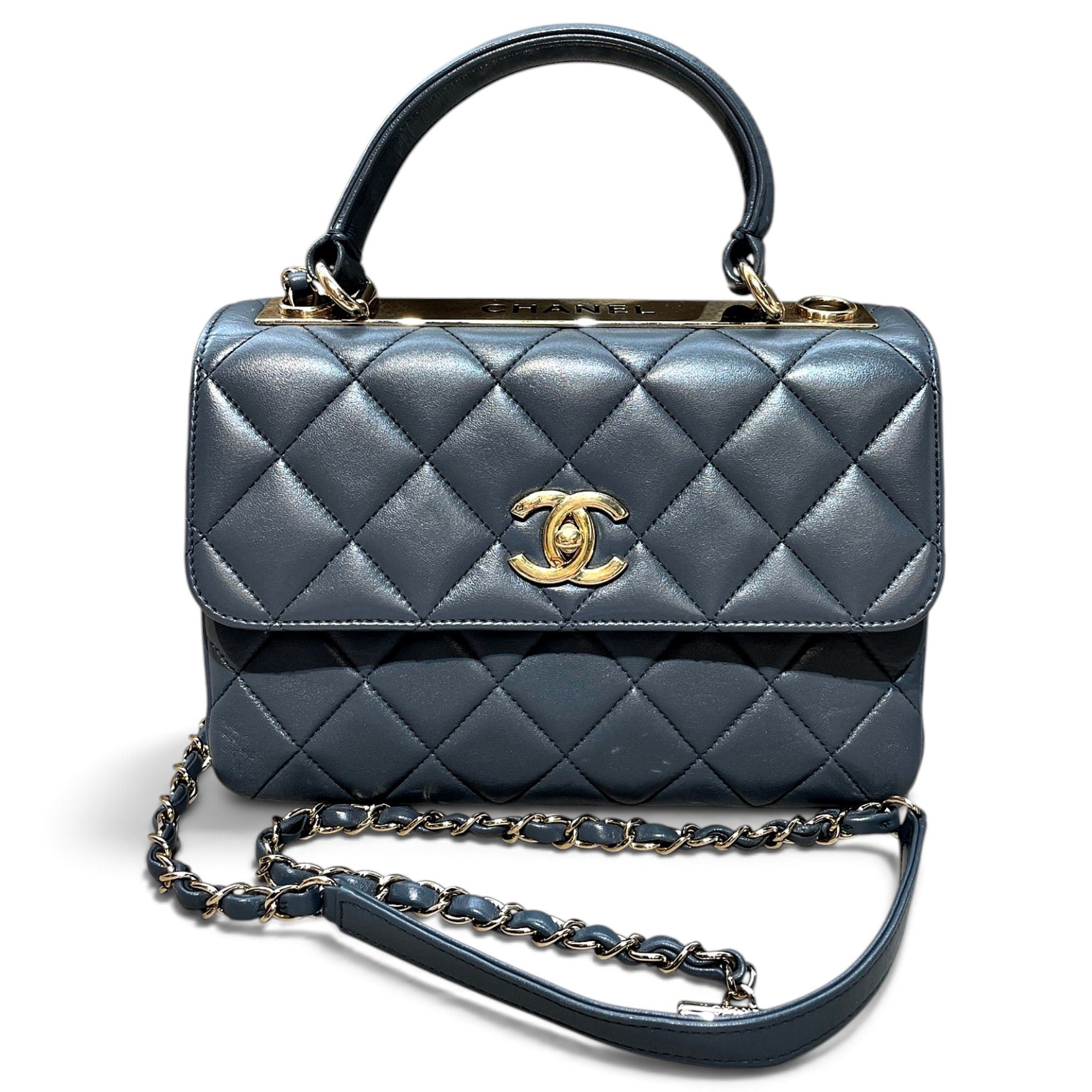 Trendy CC leather handbag