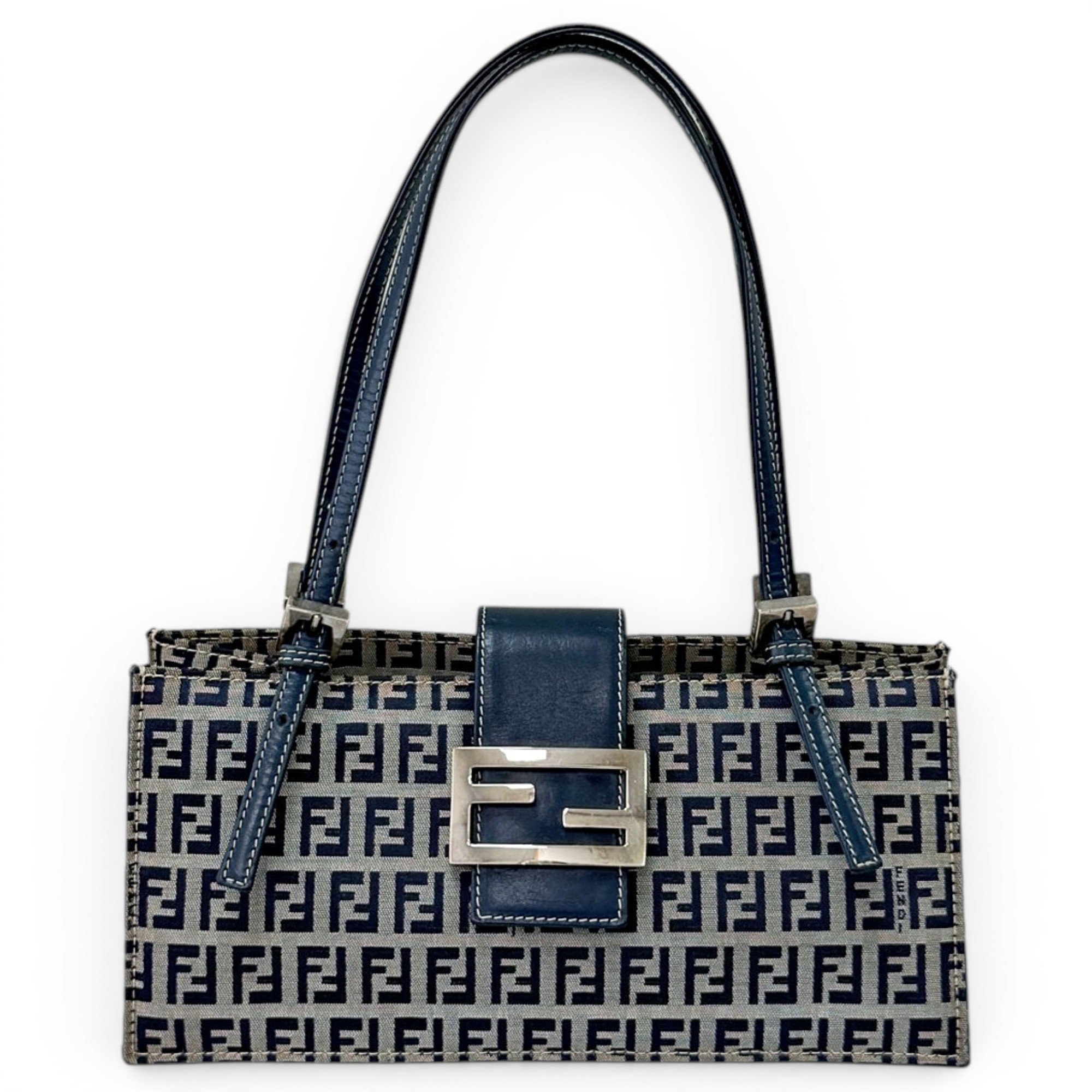 Baguette cloth handbag