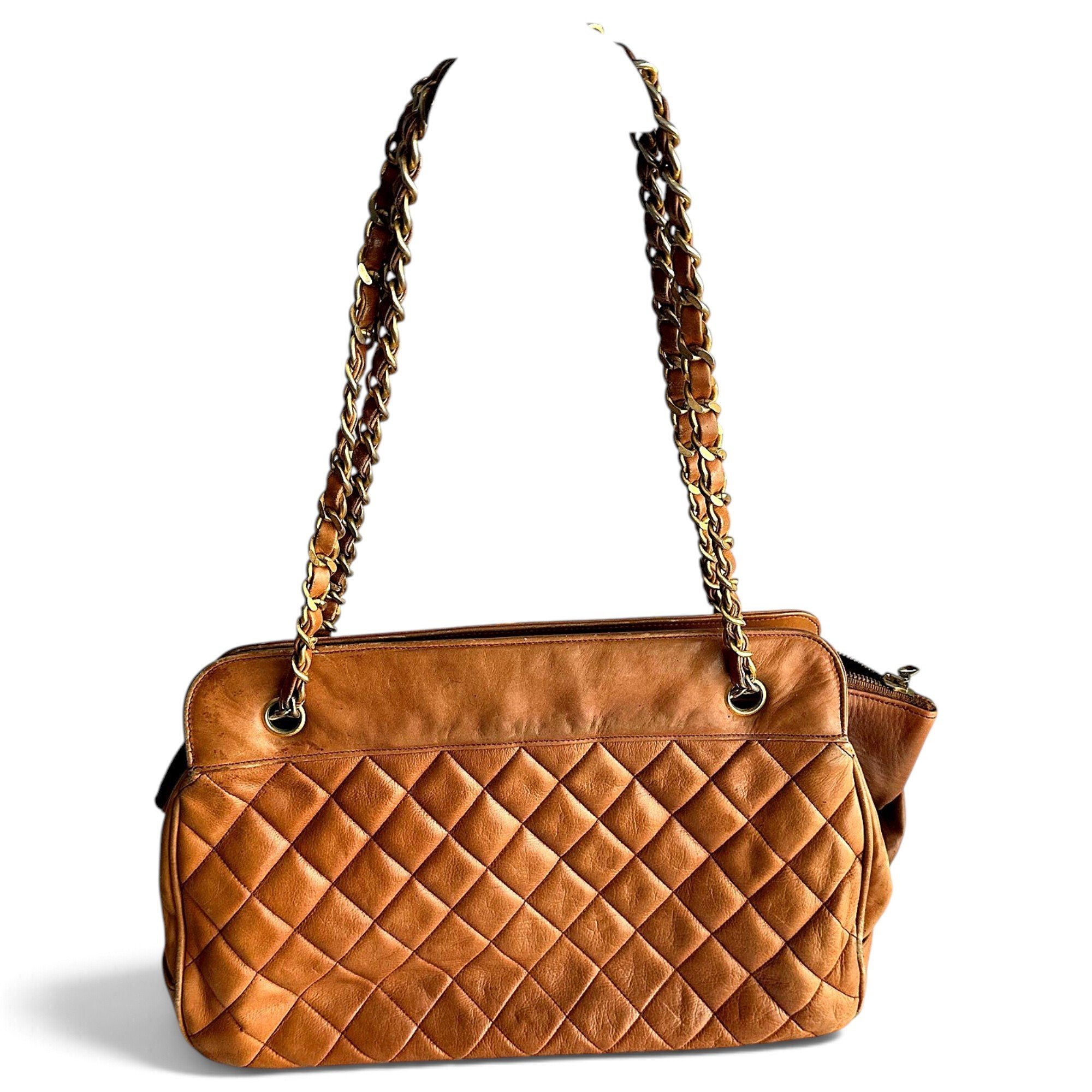 Vintage CC Chain leather handbag