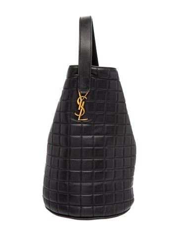 Signature Bucket Bag 2023