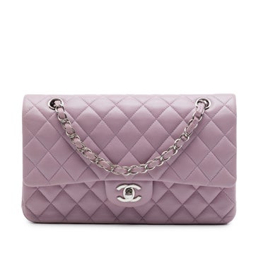 Medium Classic Lambskin Double Flap