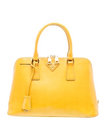 Saffiano Vernice Leather Promenade Medium