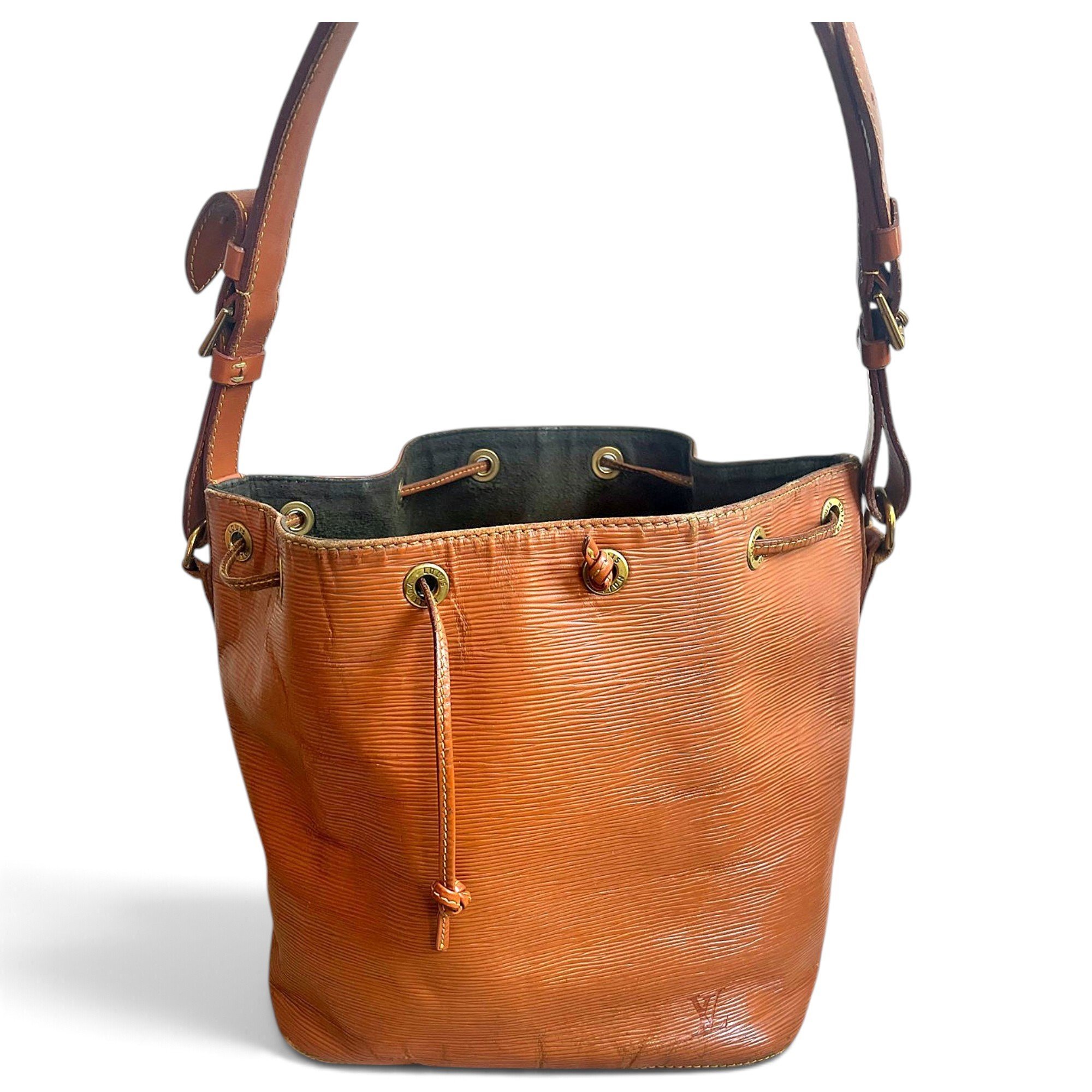 Noé leather handbag