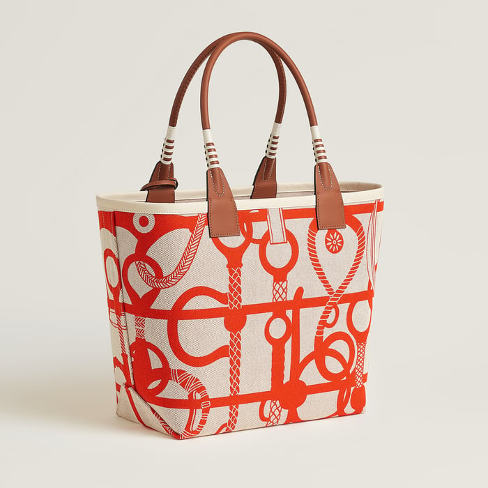 Steeple 28 Bag