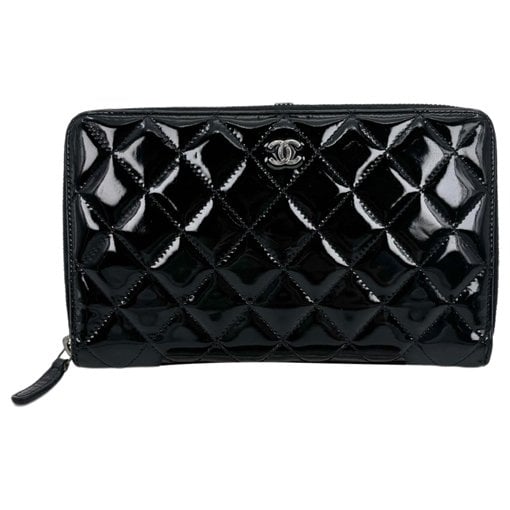 Patent leather handbag