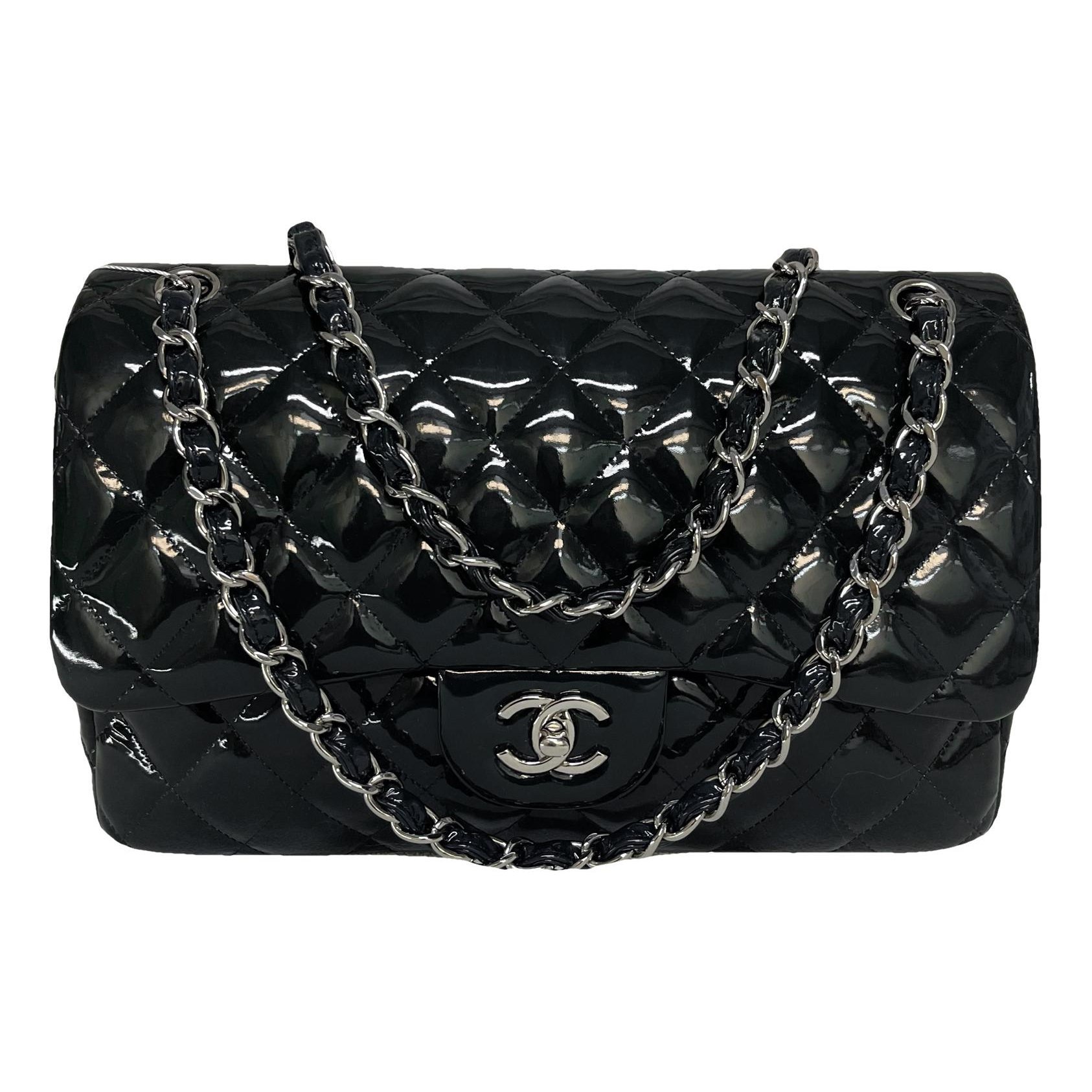 Timeless/Classique patent leather handbag