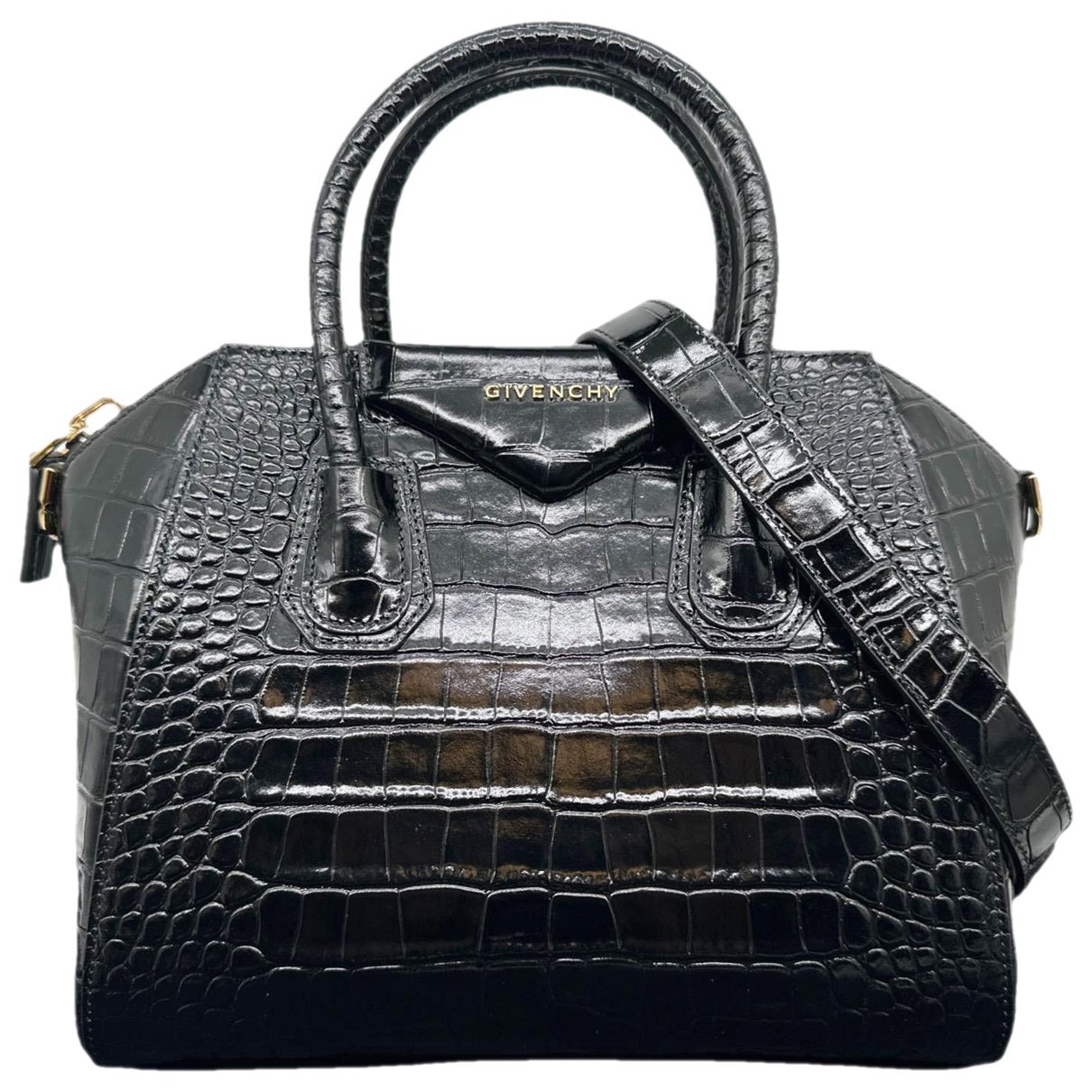 Antigona leather handbag