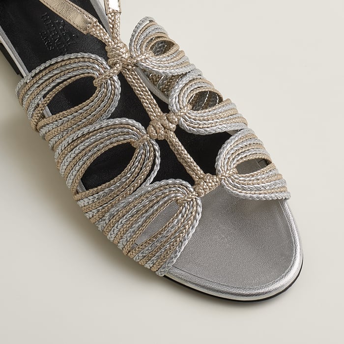 Karmen Sandal