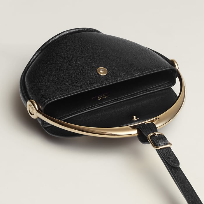 Noir En Piste Clutch