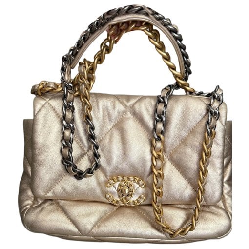 Chanel 19 leather handbag