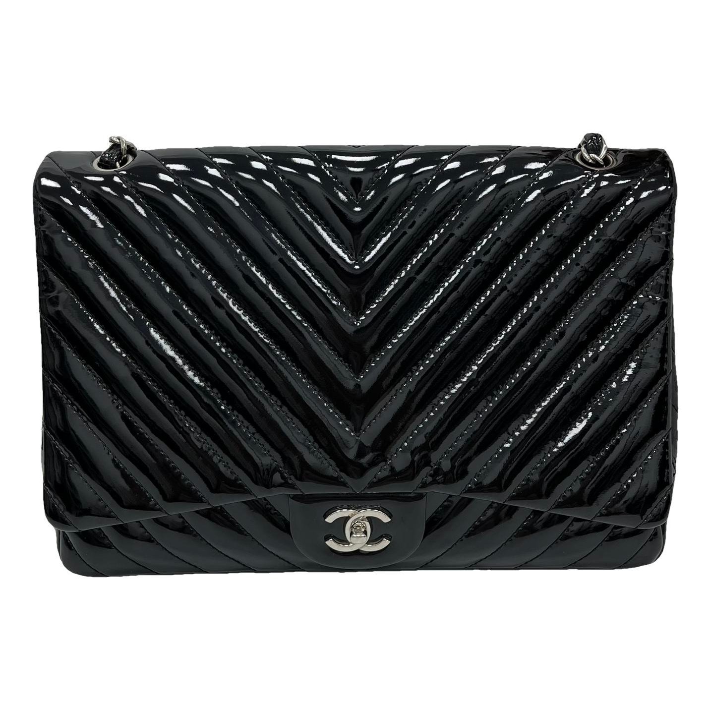 Timeless/Classique patent leather handbag