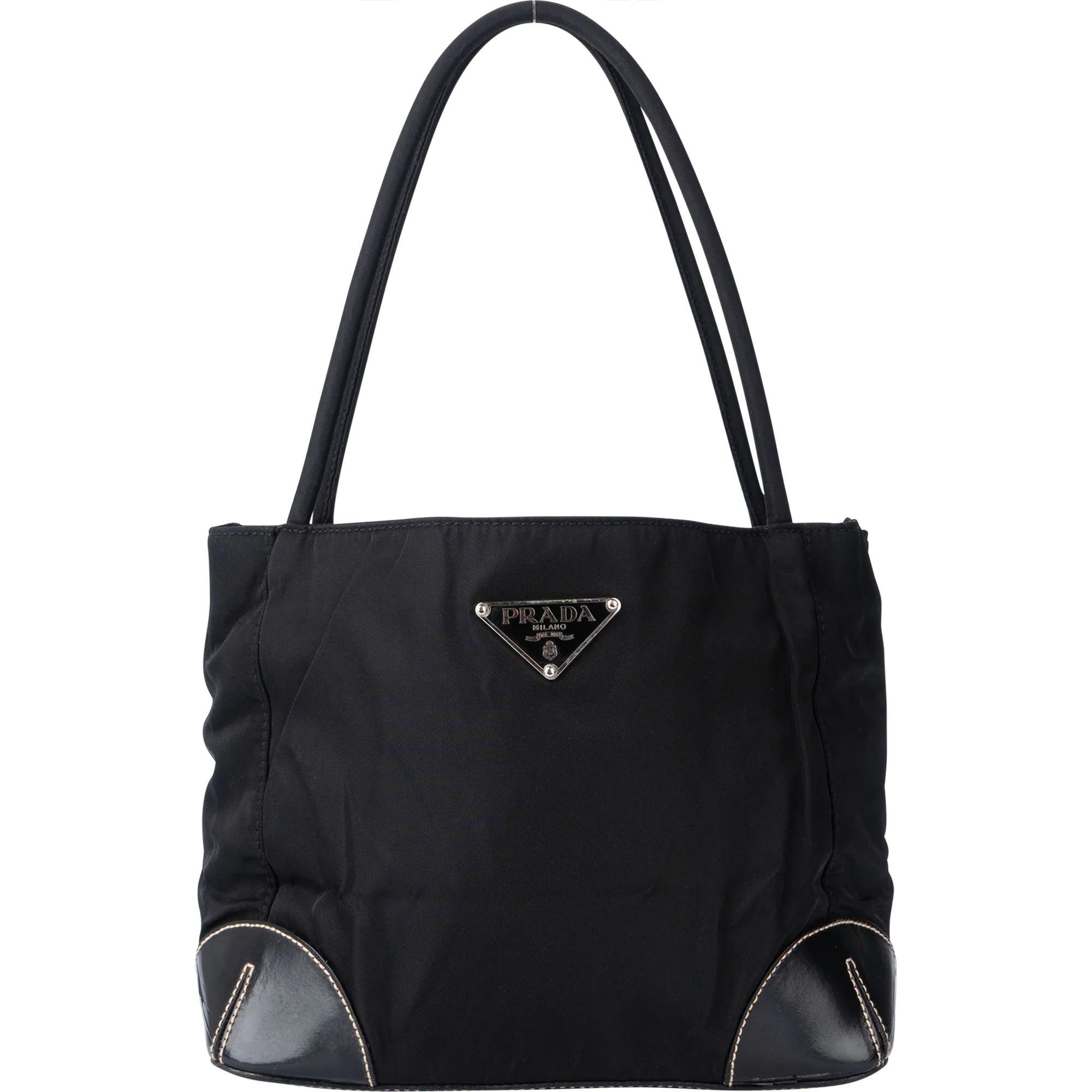Triangle handbag