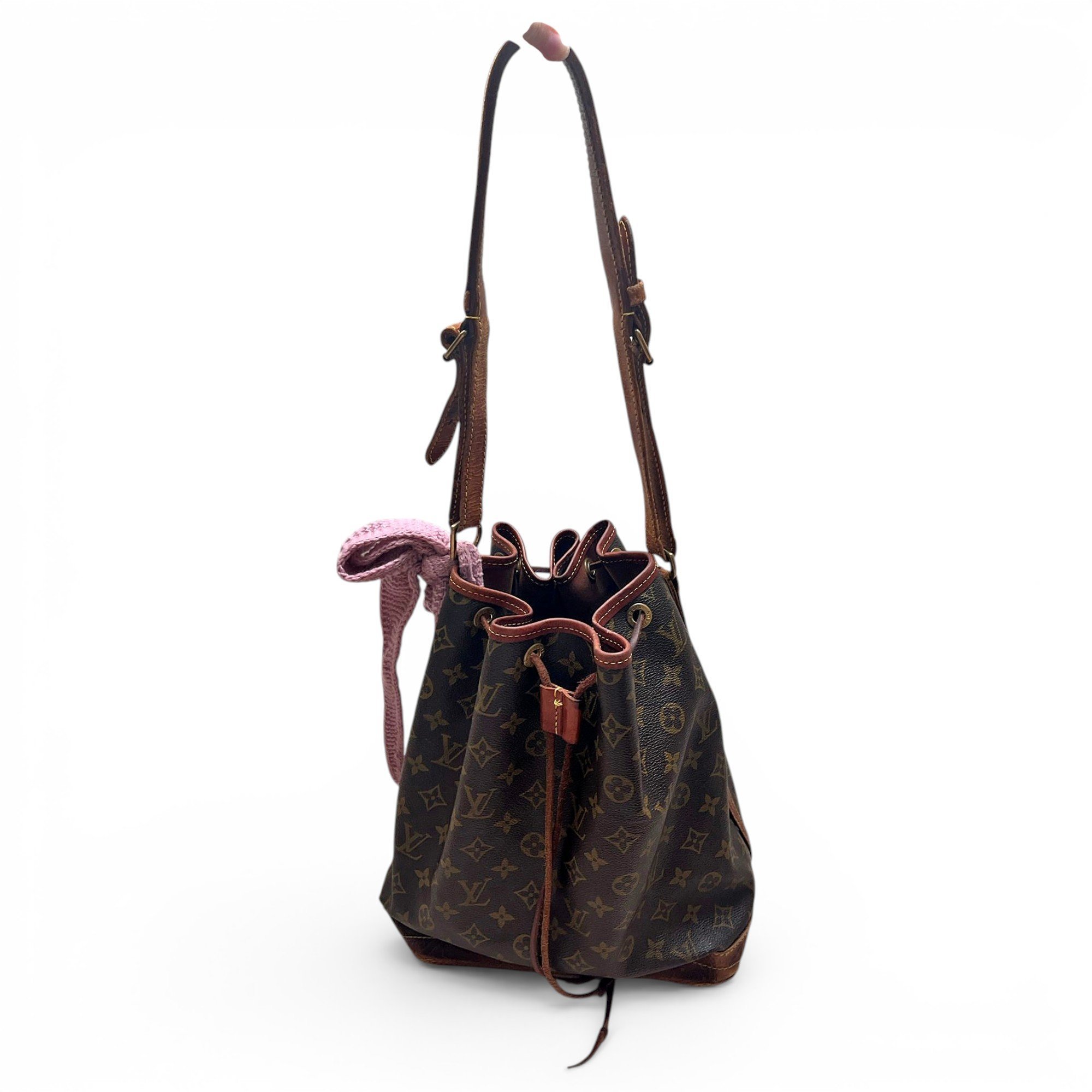 Noé leather handbag