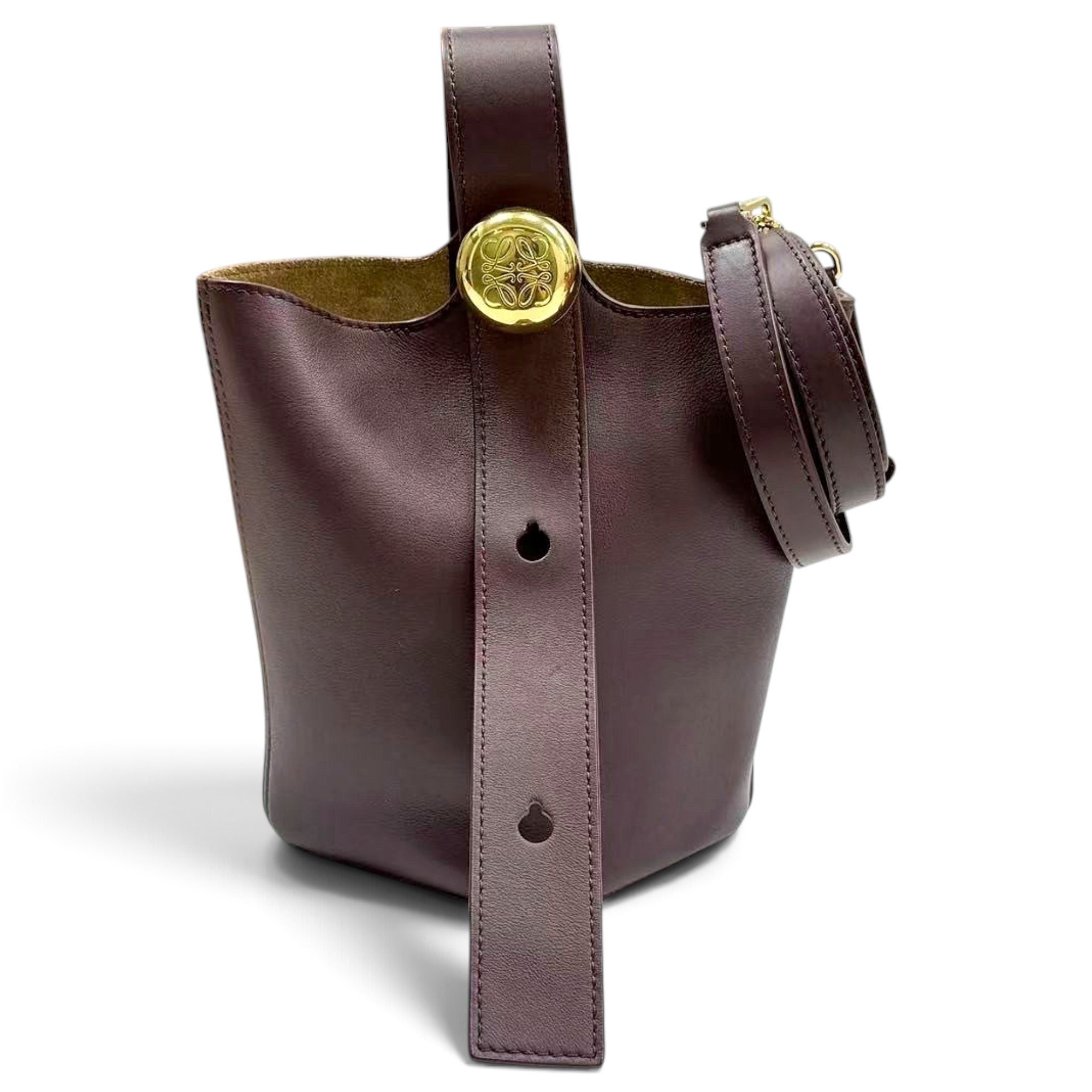 Pebble leather crossbody bag