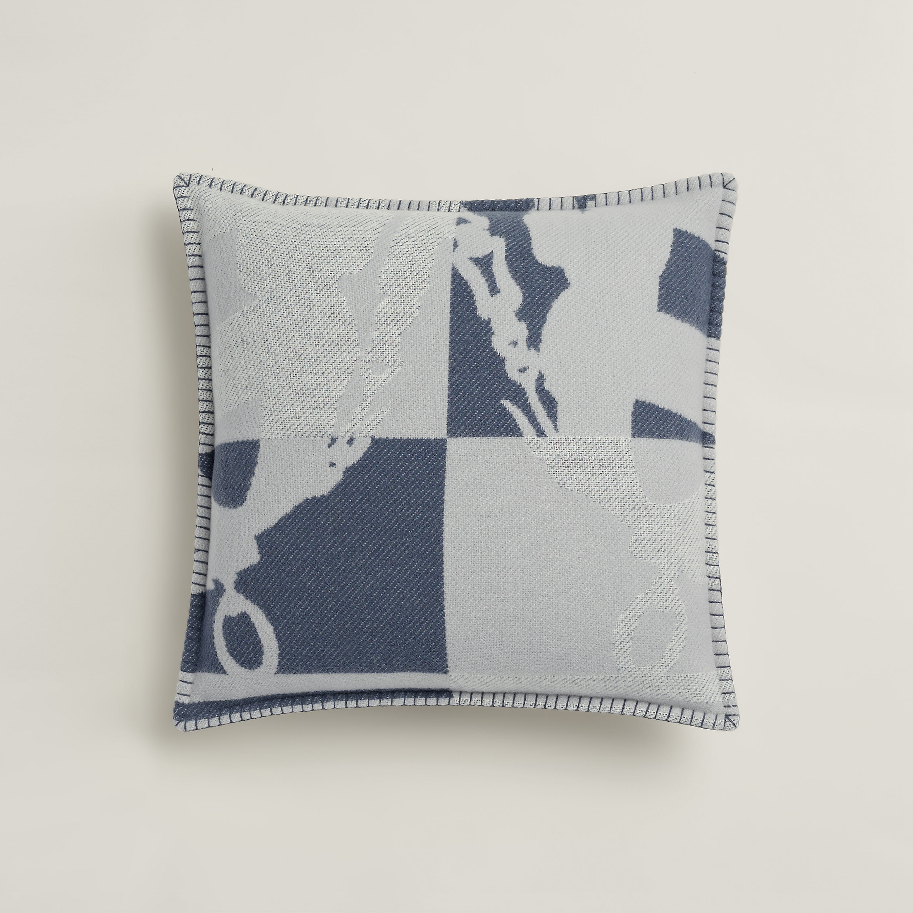Brides de Gala pillow