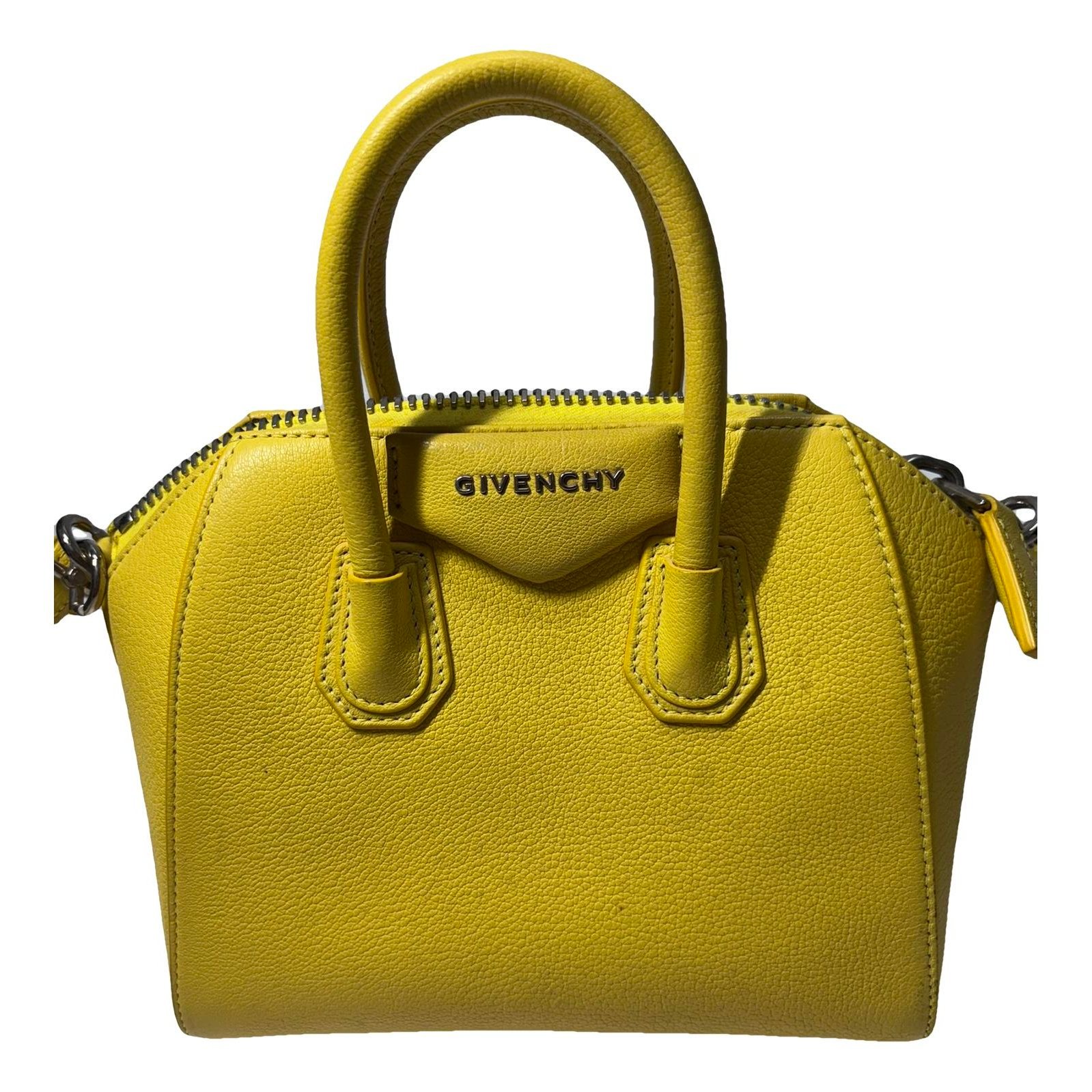 Antigona leather handbag