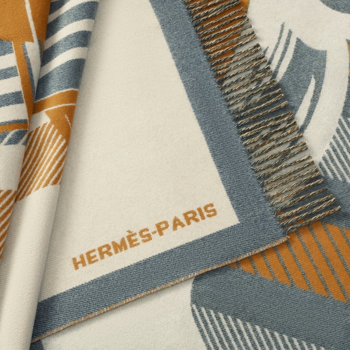 Cheval a La Couverture Blanket
