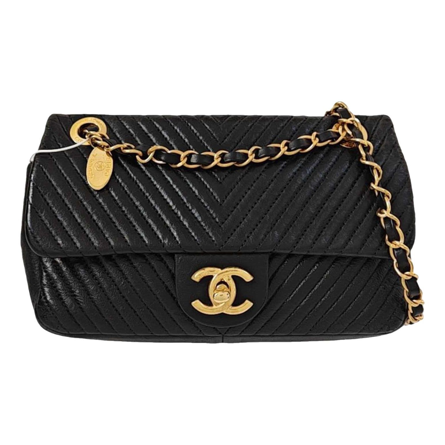 Timeless/Classique leather crossbody bag