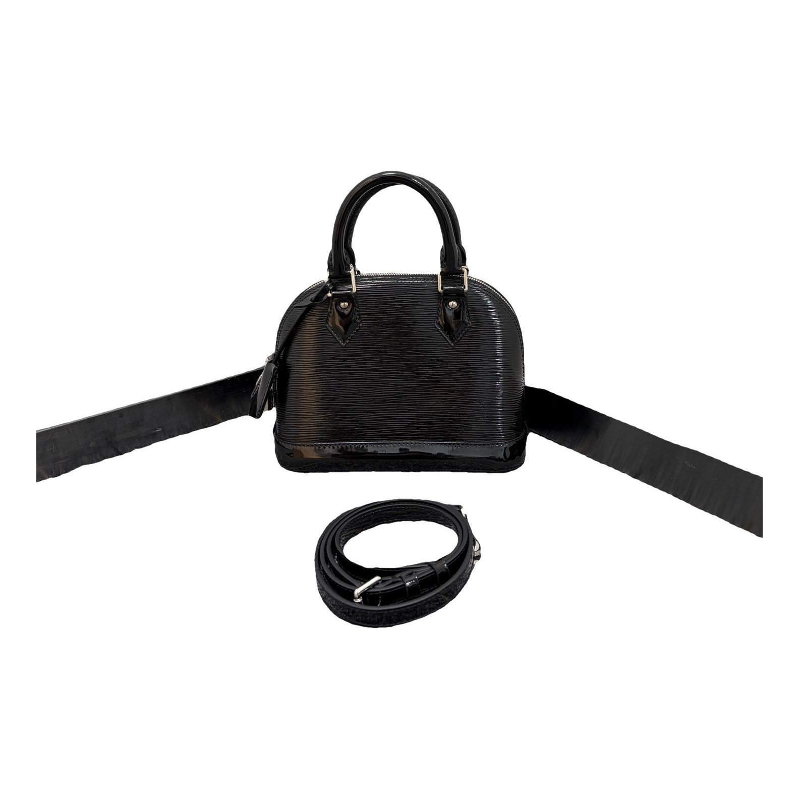 Alma BB leather handbag