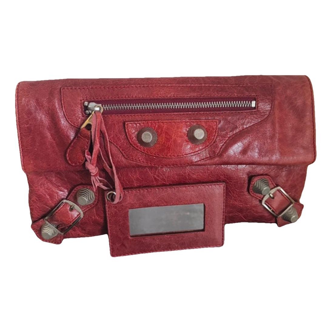 Envelop leather clutch bag