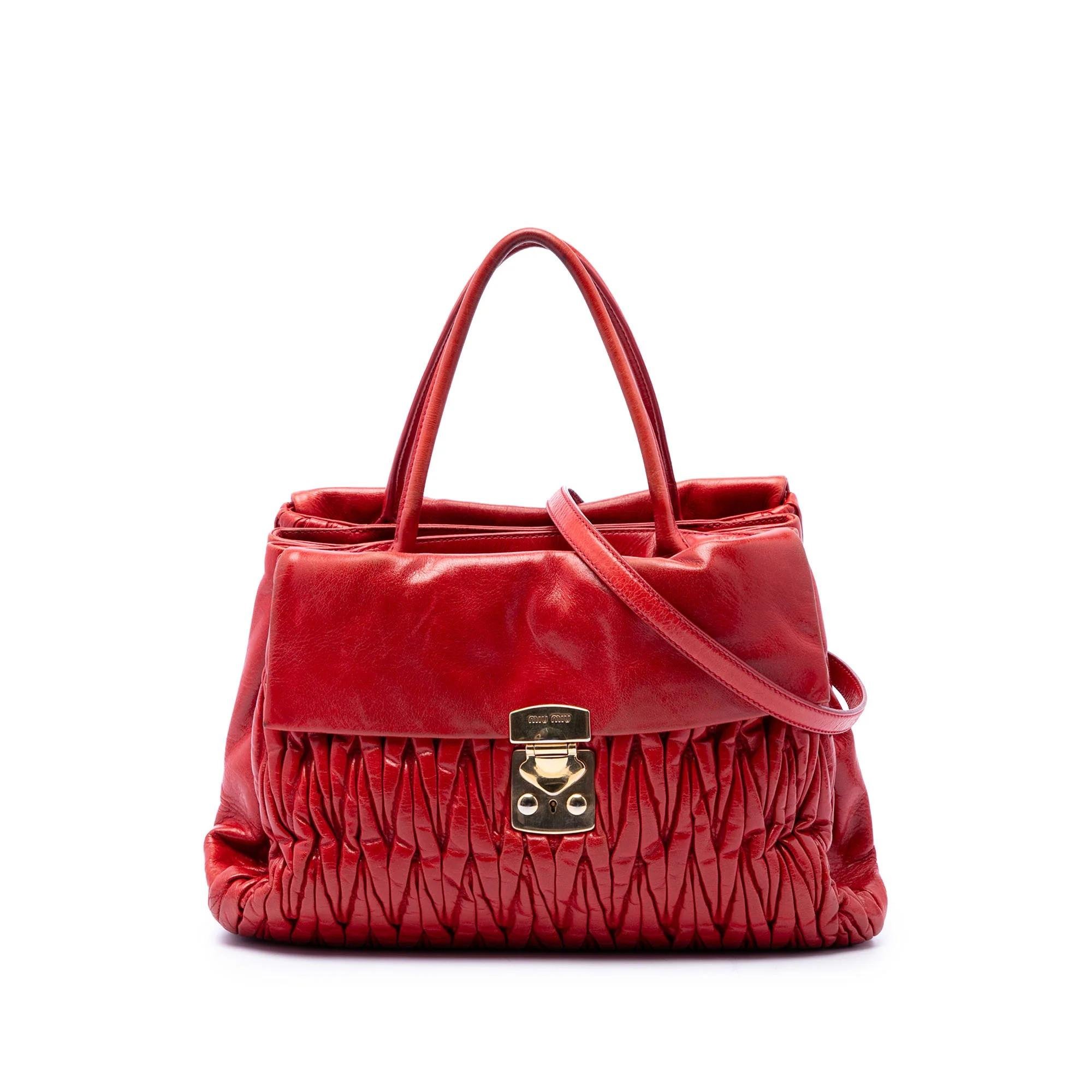 Matelassé leather handbag