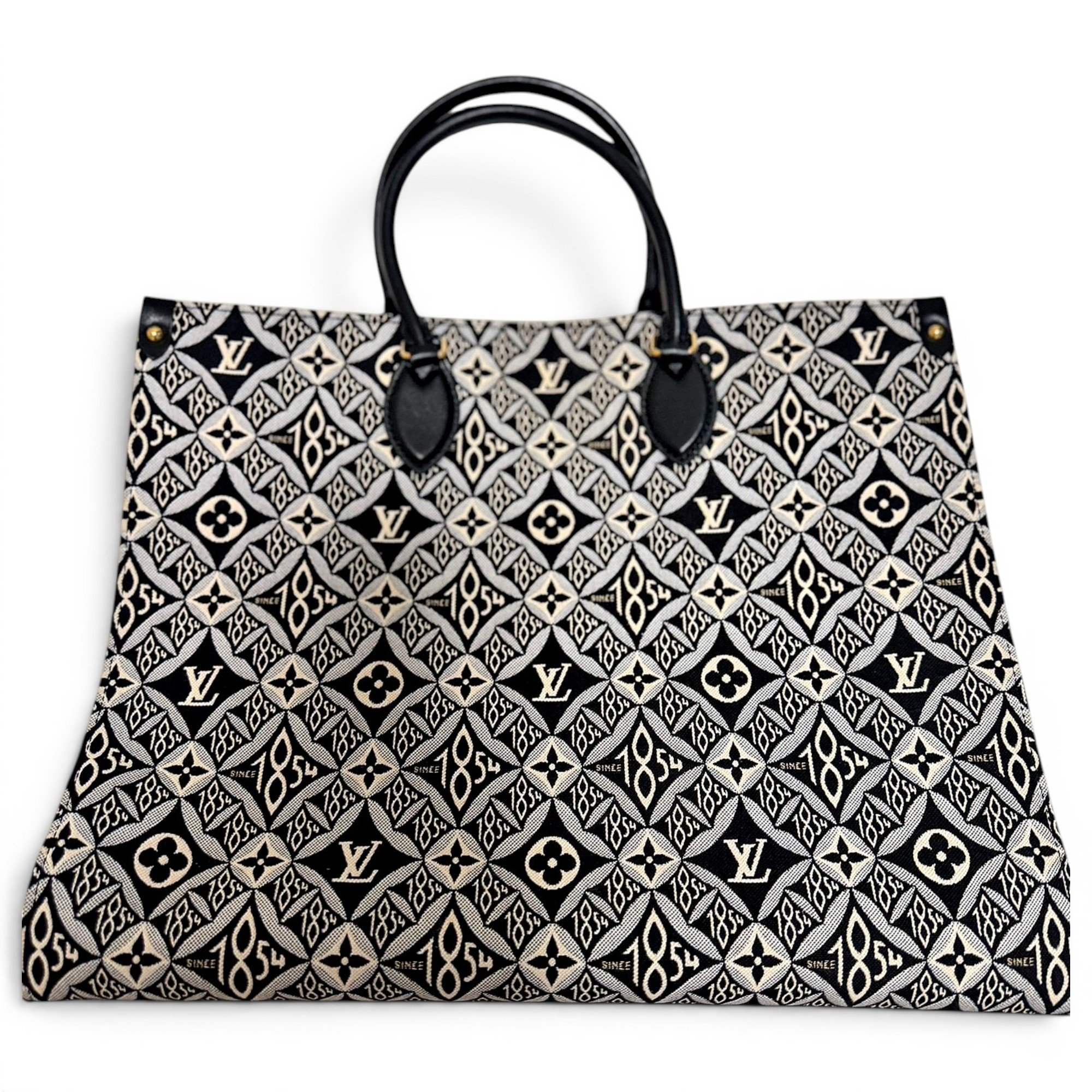 Onthego leather tote