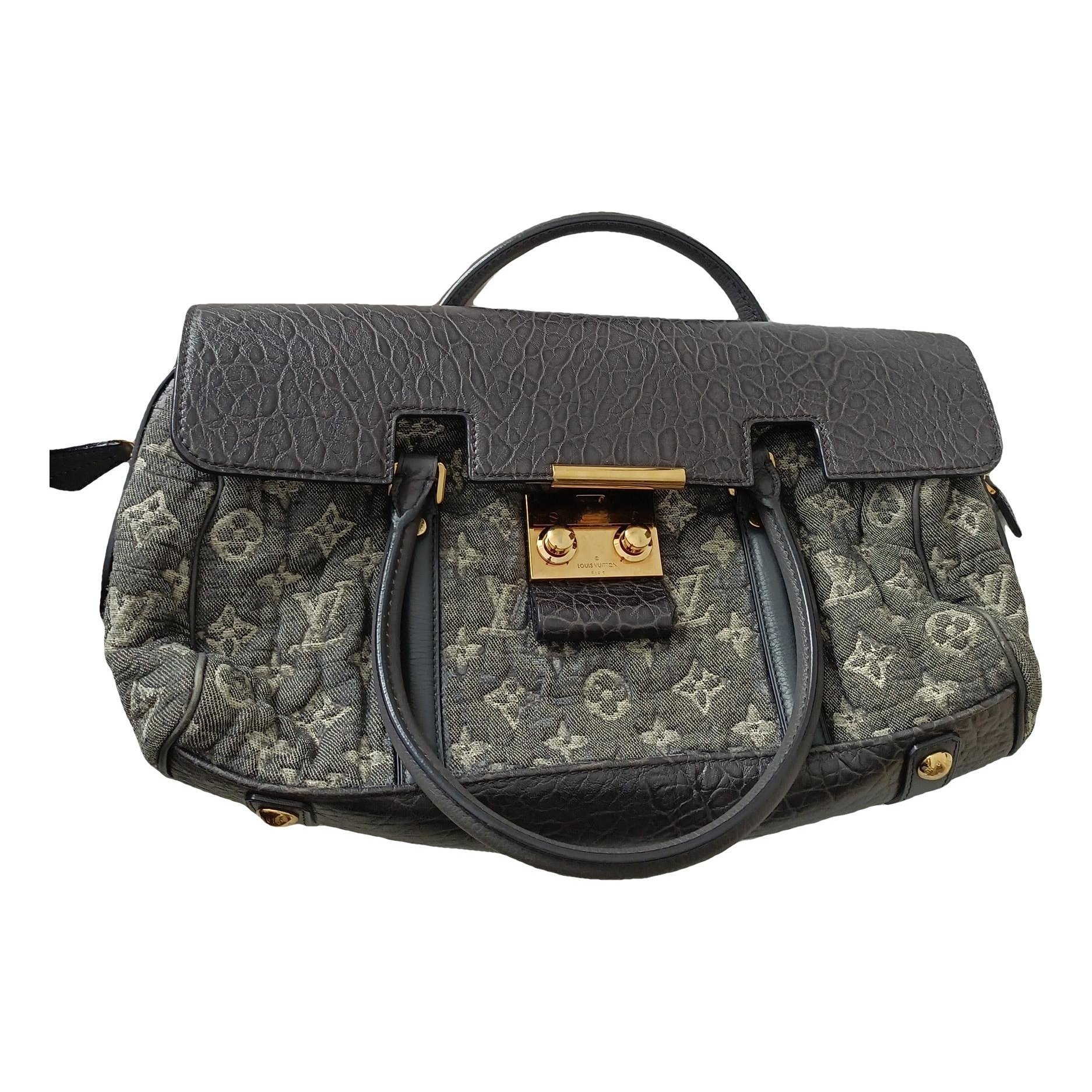 Volupte Psyche leather handbag