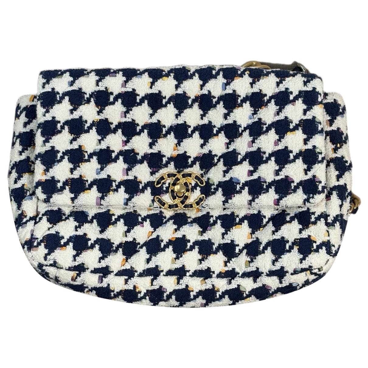 Timeless/Classique tweed crossbody bag