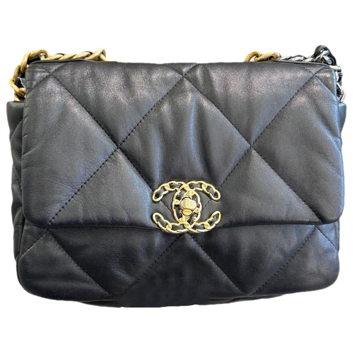 Chanel 19 leather handbag