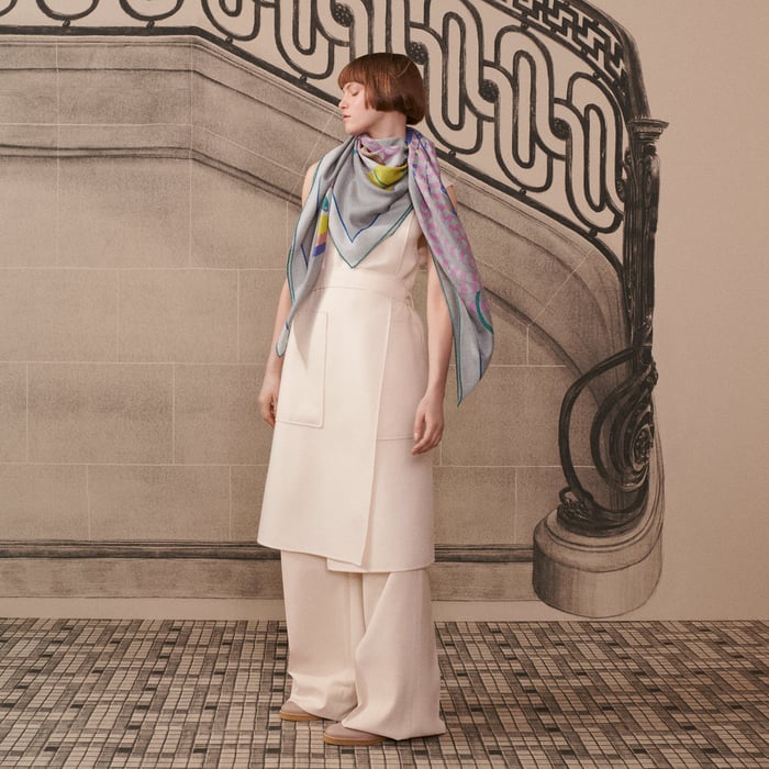 Montura De Gaucho Shawl 140