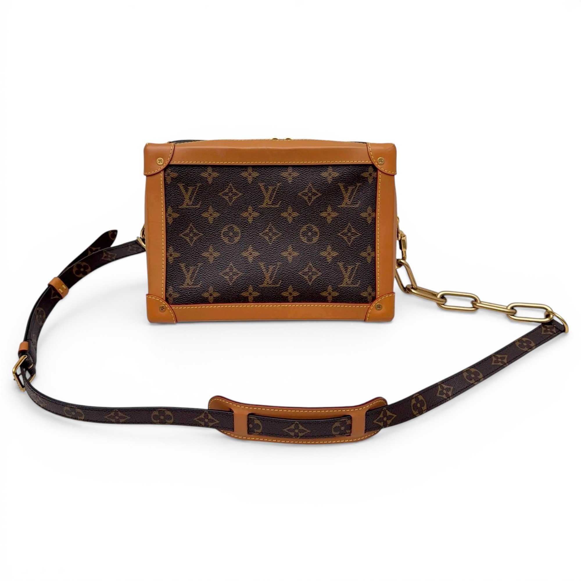 Side Trunk vinyl handbag