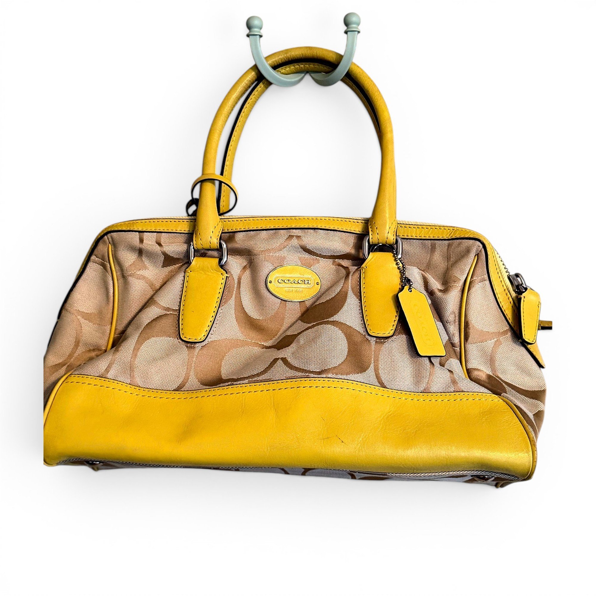Cloth satchel