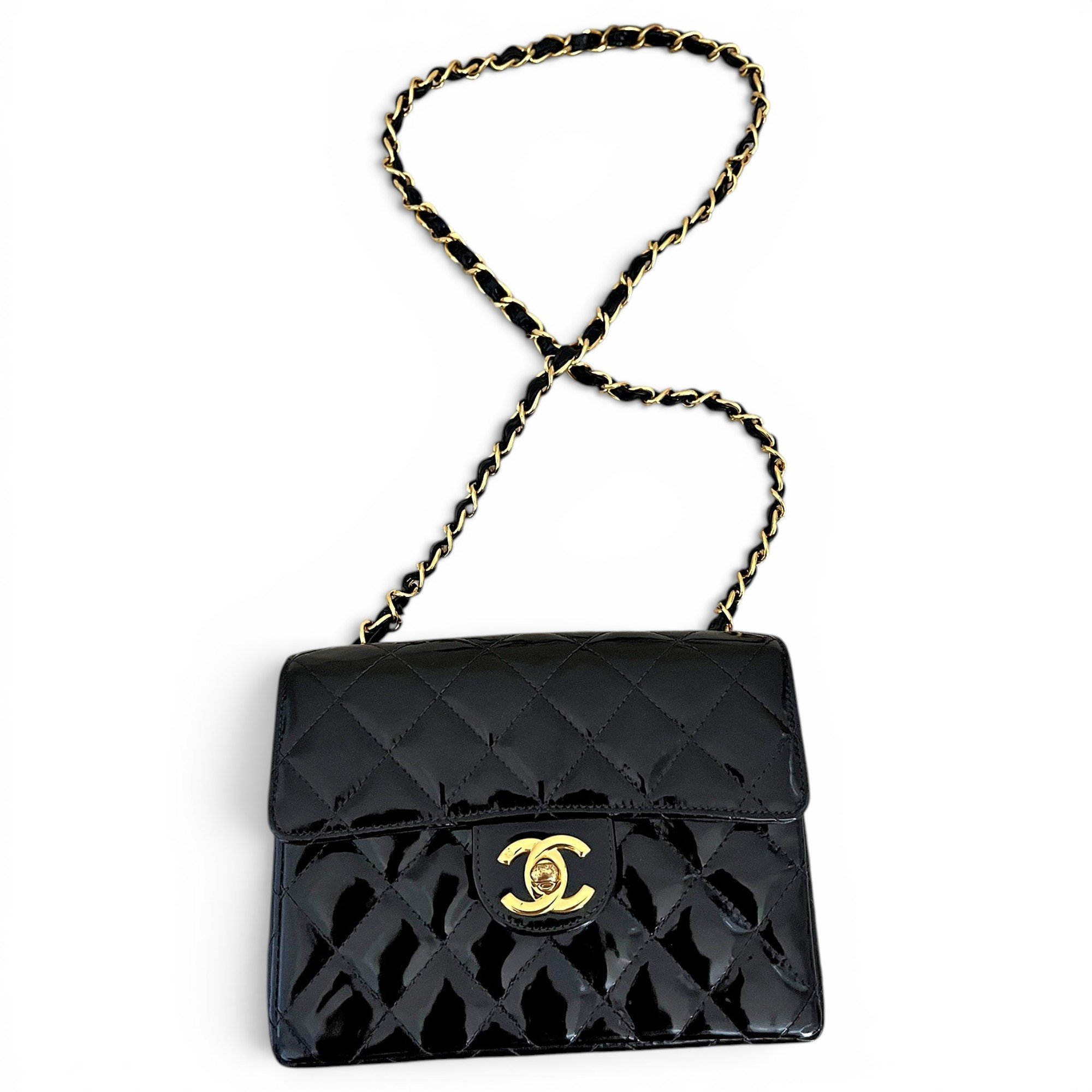 Timeless/Classique patent leather handbag