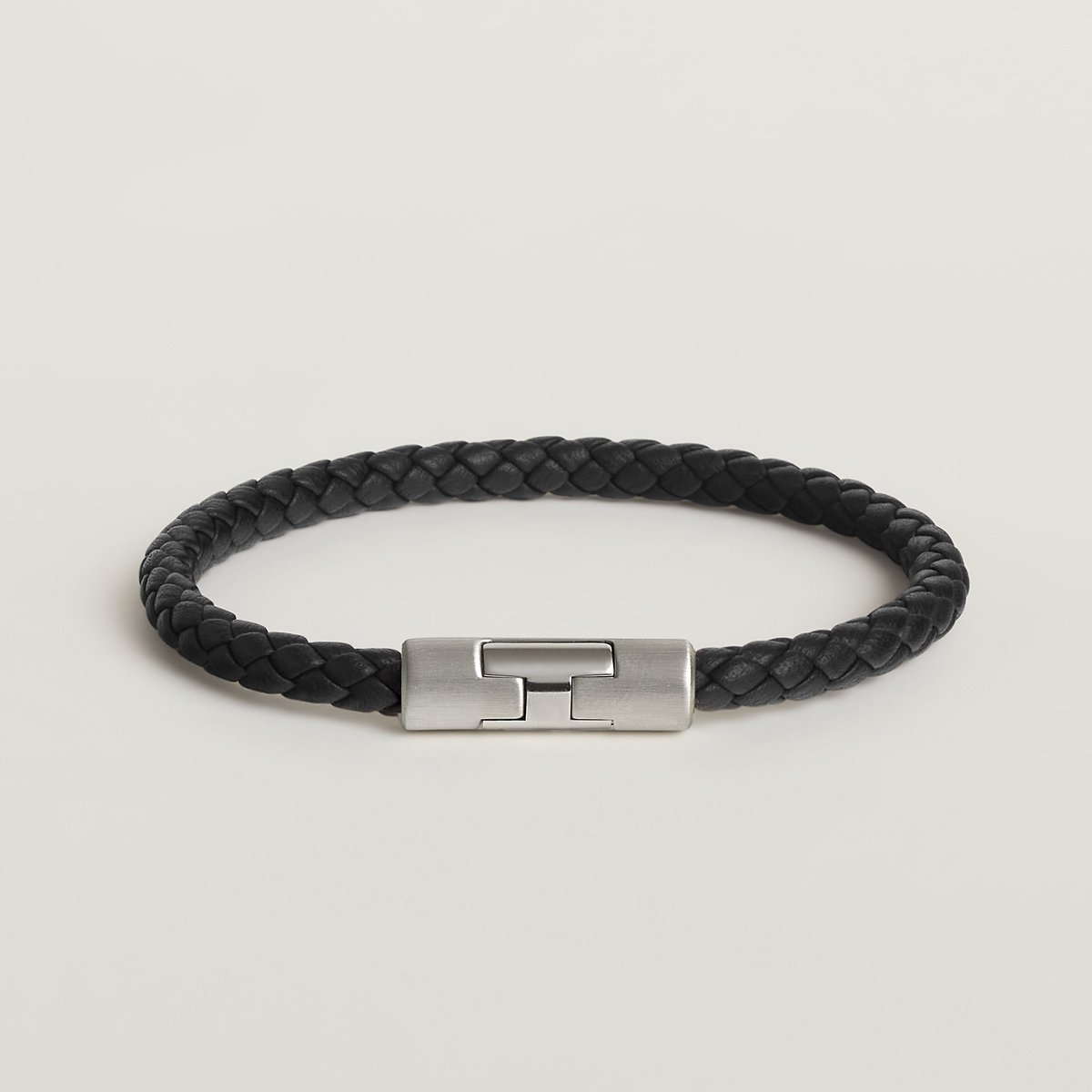 Hermès レザーブレスレット 《パズルH》 黒 | BagUSeek