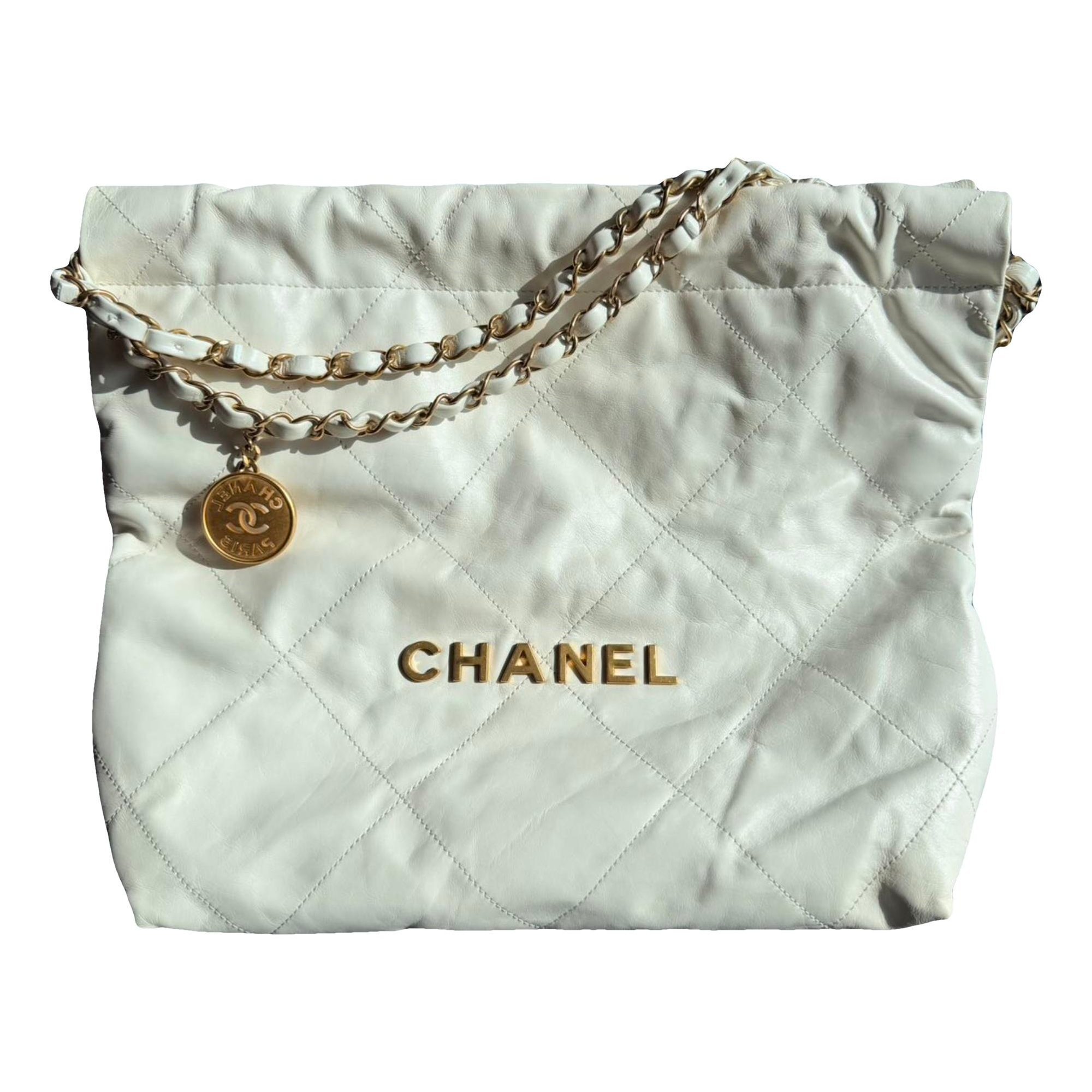 Chanel 22 leather handbag